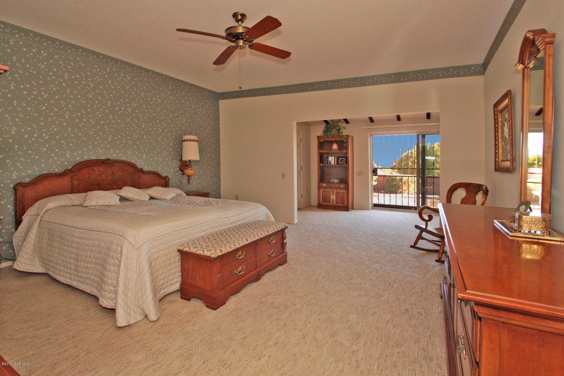 837 W Golf Course Place