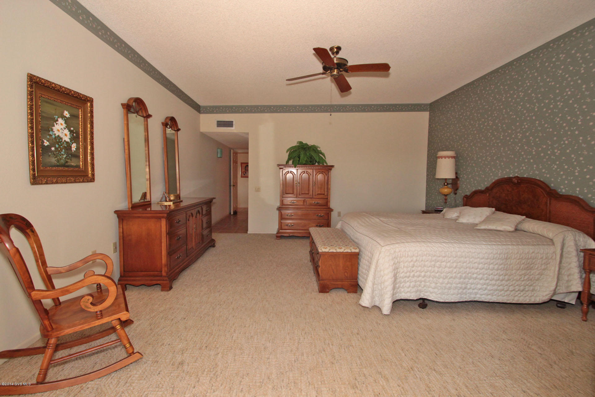 837 W Golf Course Place