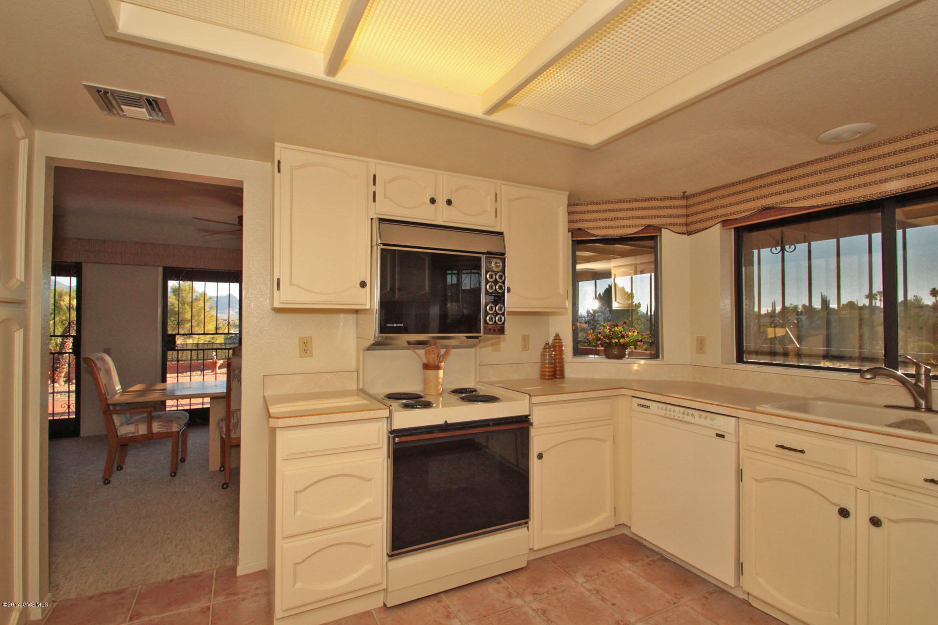 837 W Golf Course Place