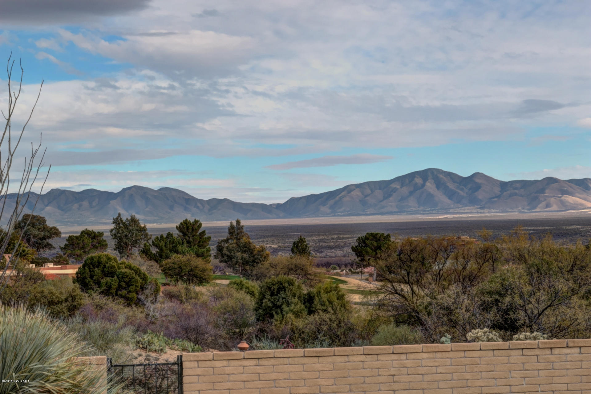 910 W Camino Sagasta