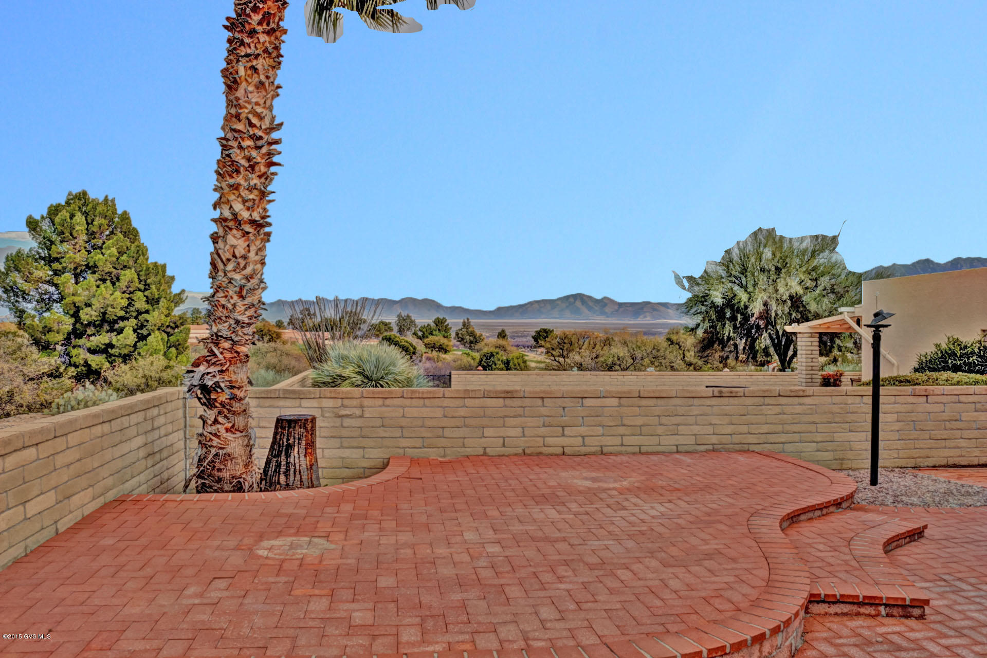 910 W Camino Sagasta