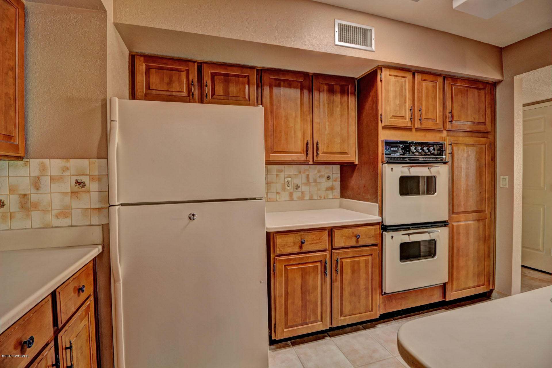 910 W Camino Sagasta