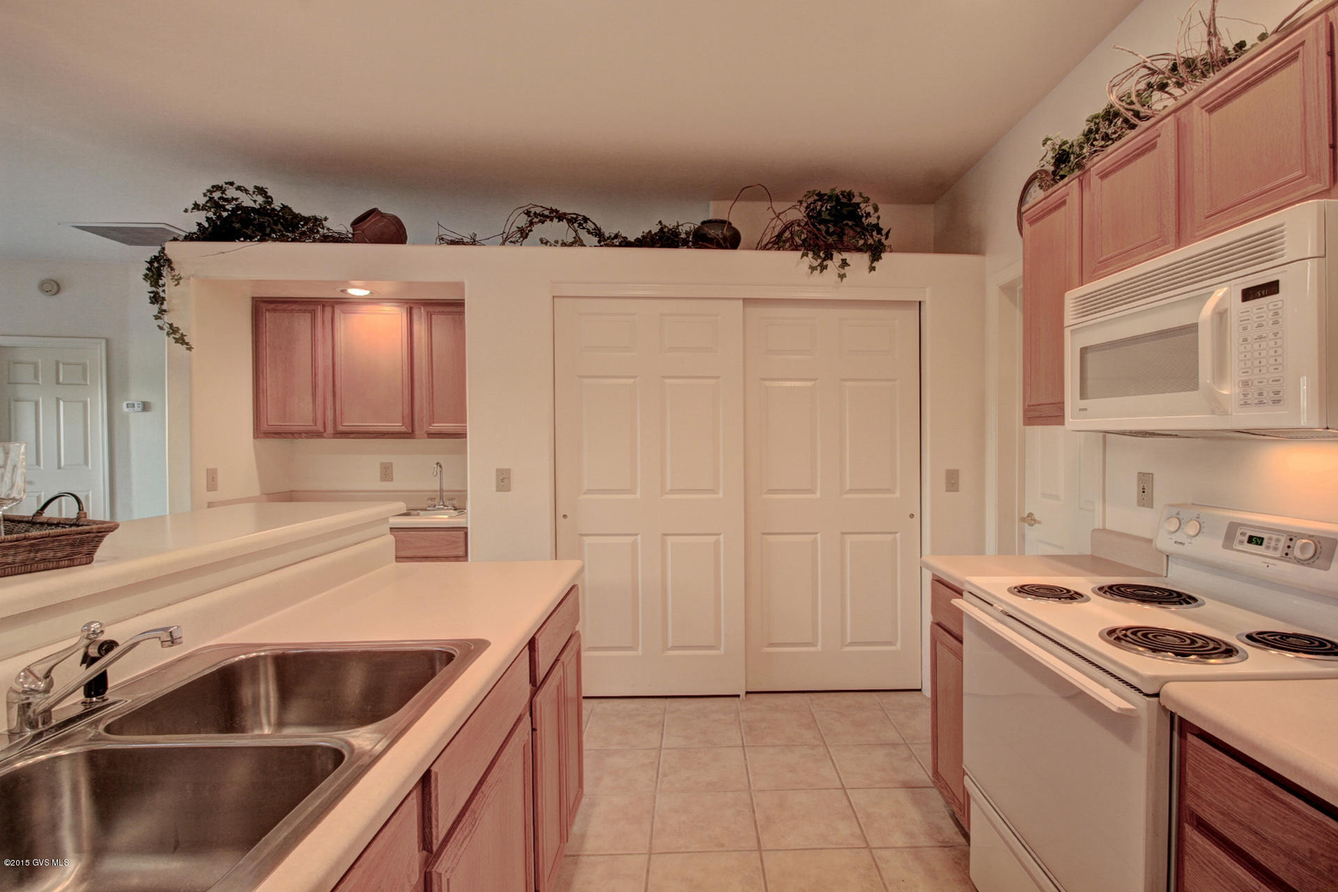 3817 S Camino Del Golfista