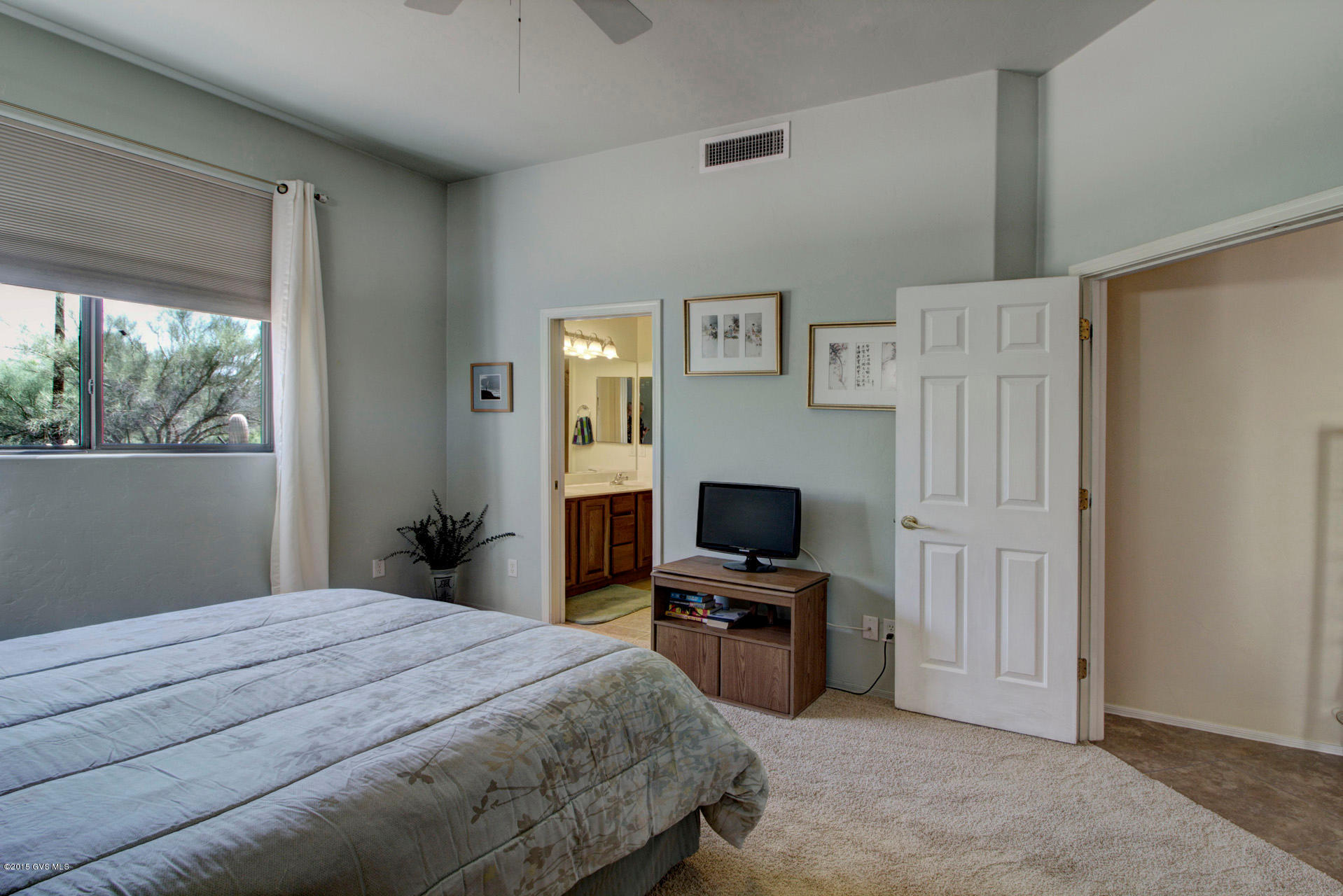 558 W Camino Del Bondadoso