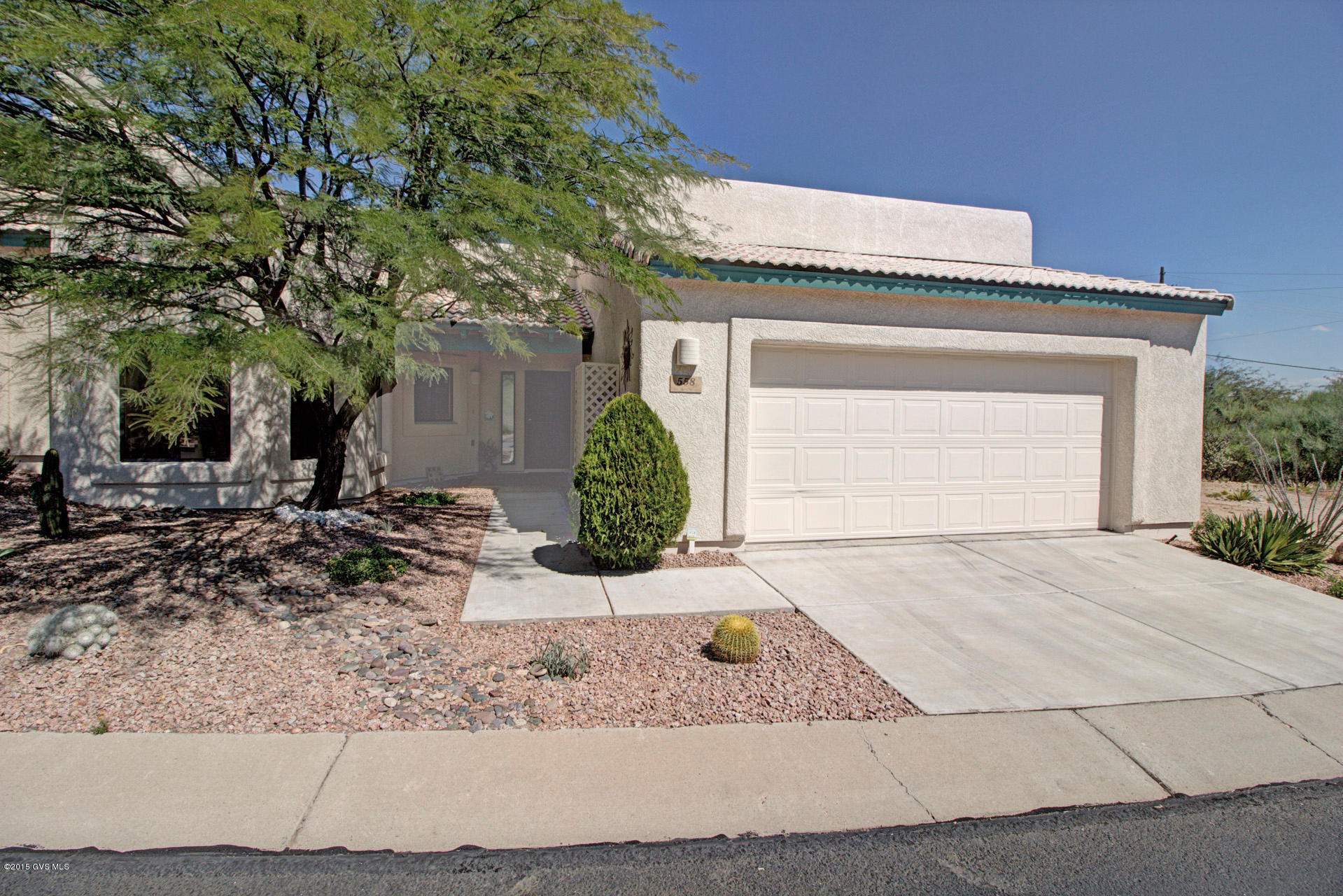 558 W Camino Del Bondadoso