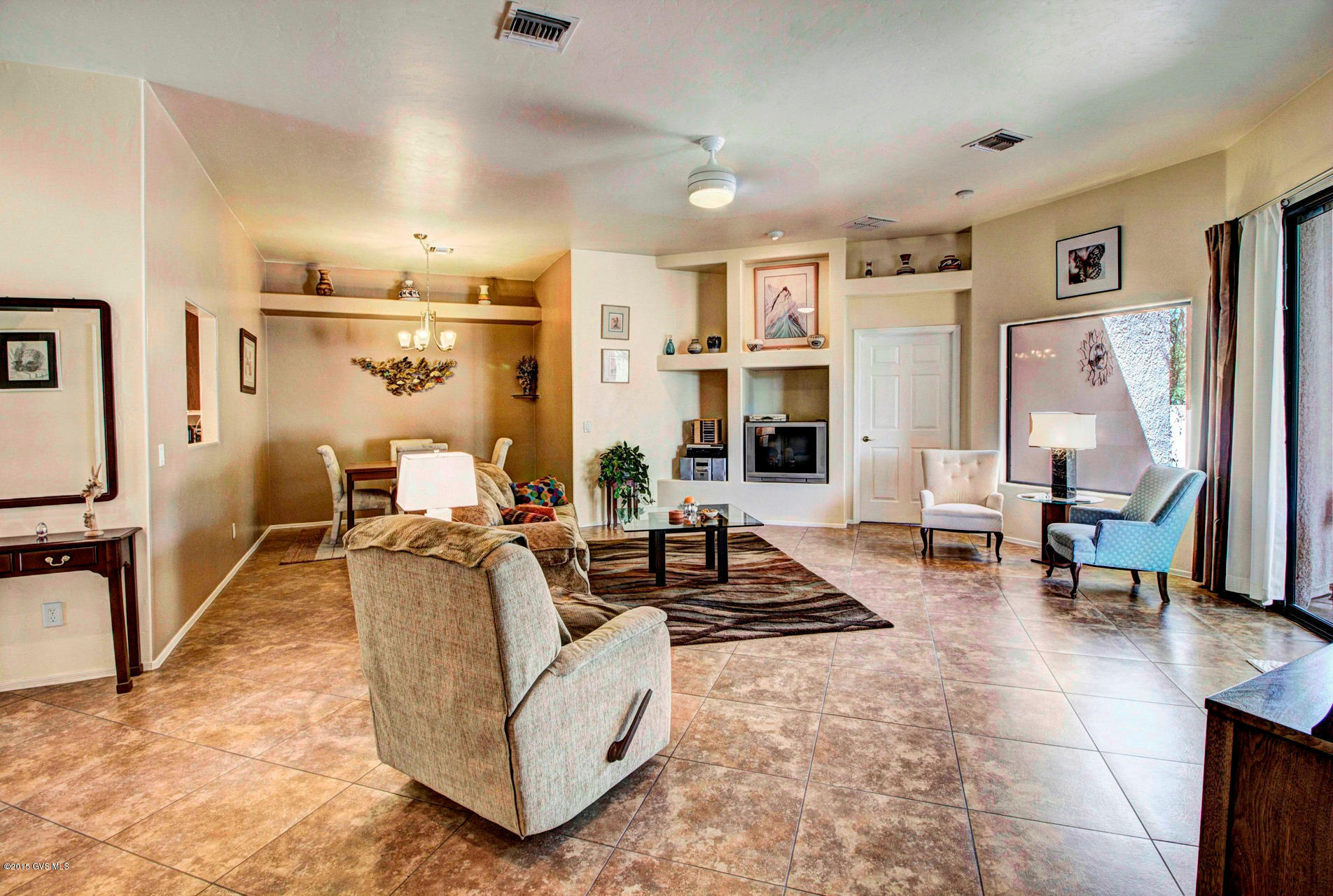 558 W Camino Del Bondadoso