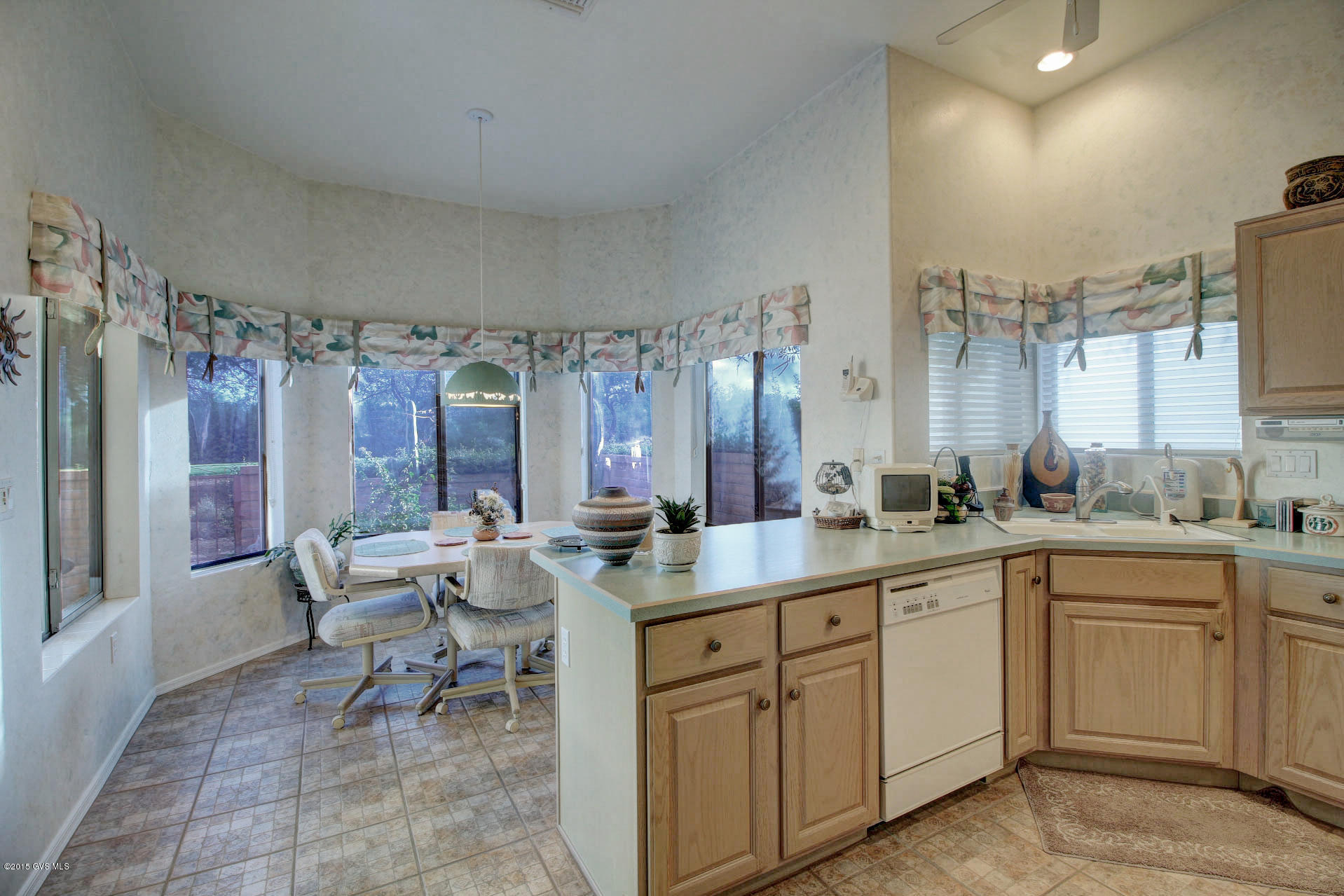 2532 S Pecan Valley Place