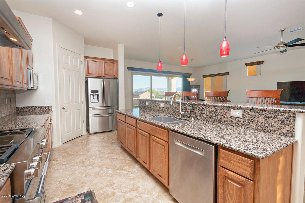 910 N Observation Trail
