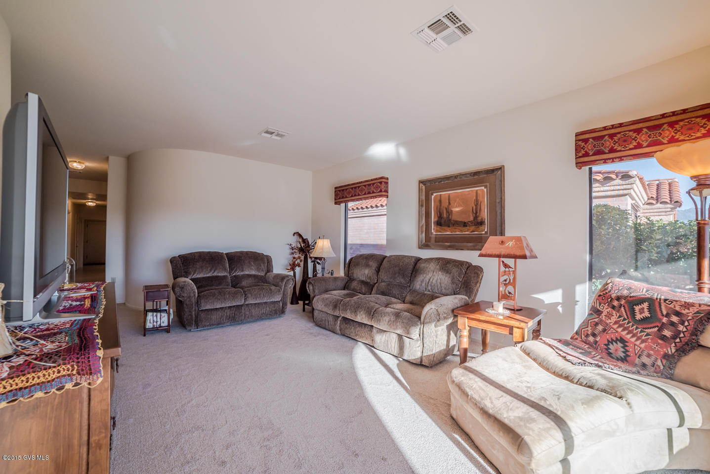 1925 W Mintbush Drive