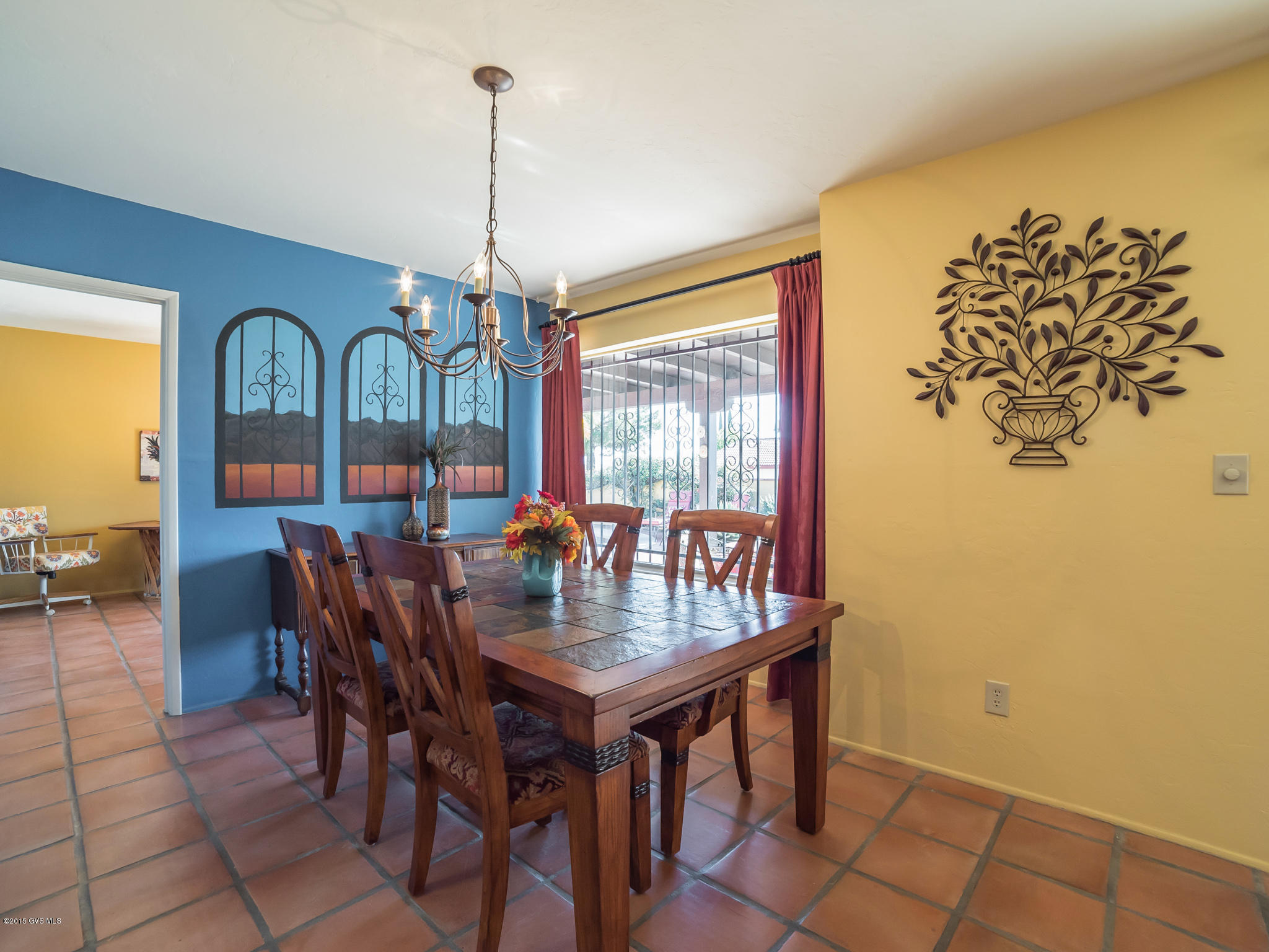 221 W Calle Melendrez