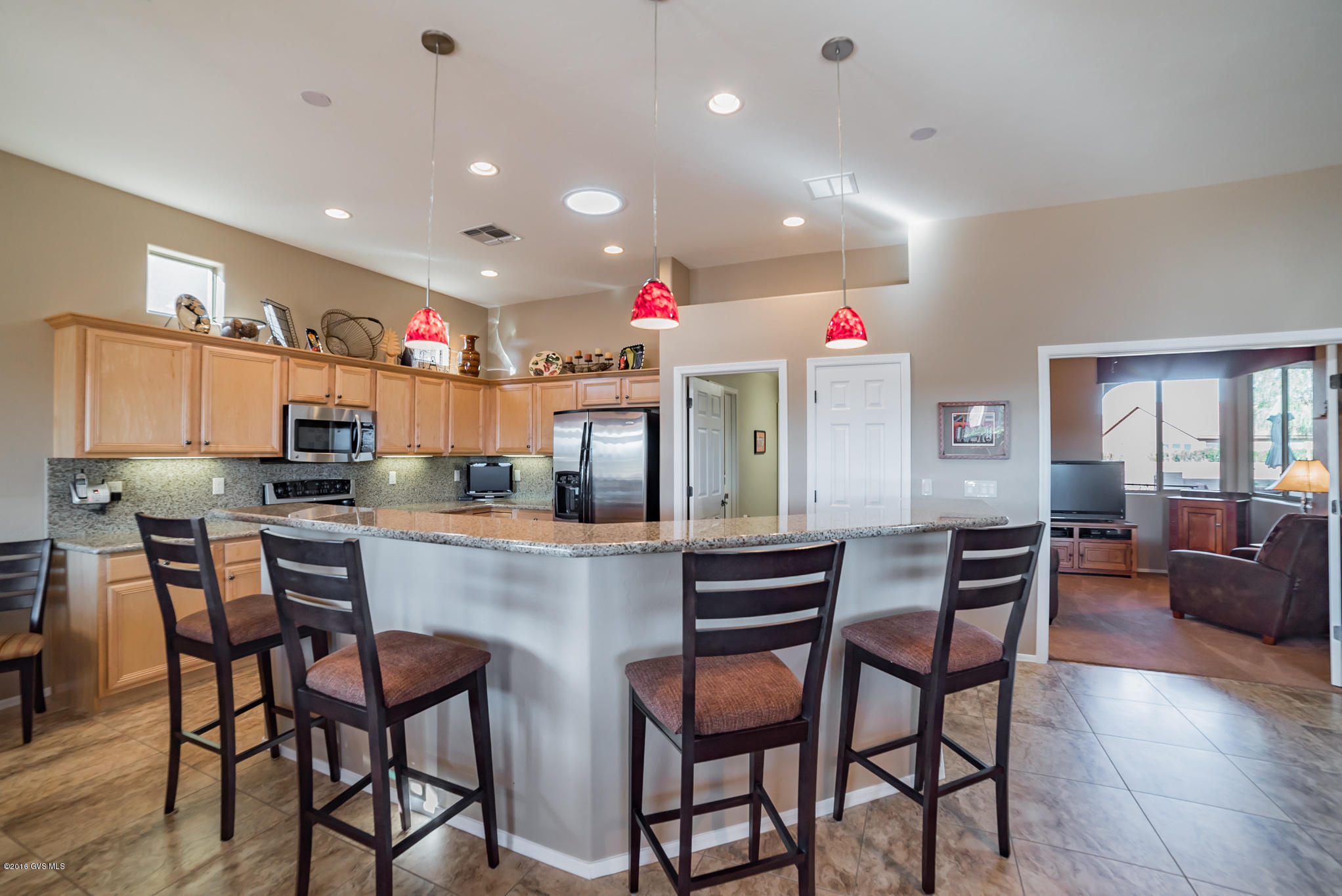 1107 W Calle Artistica