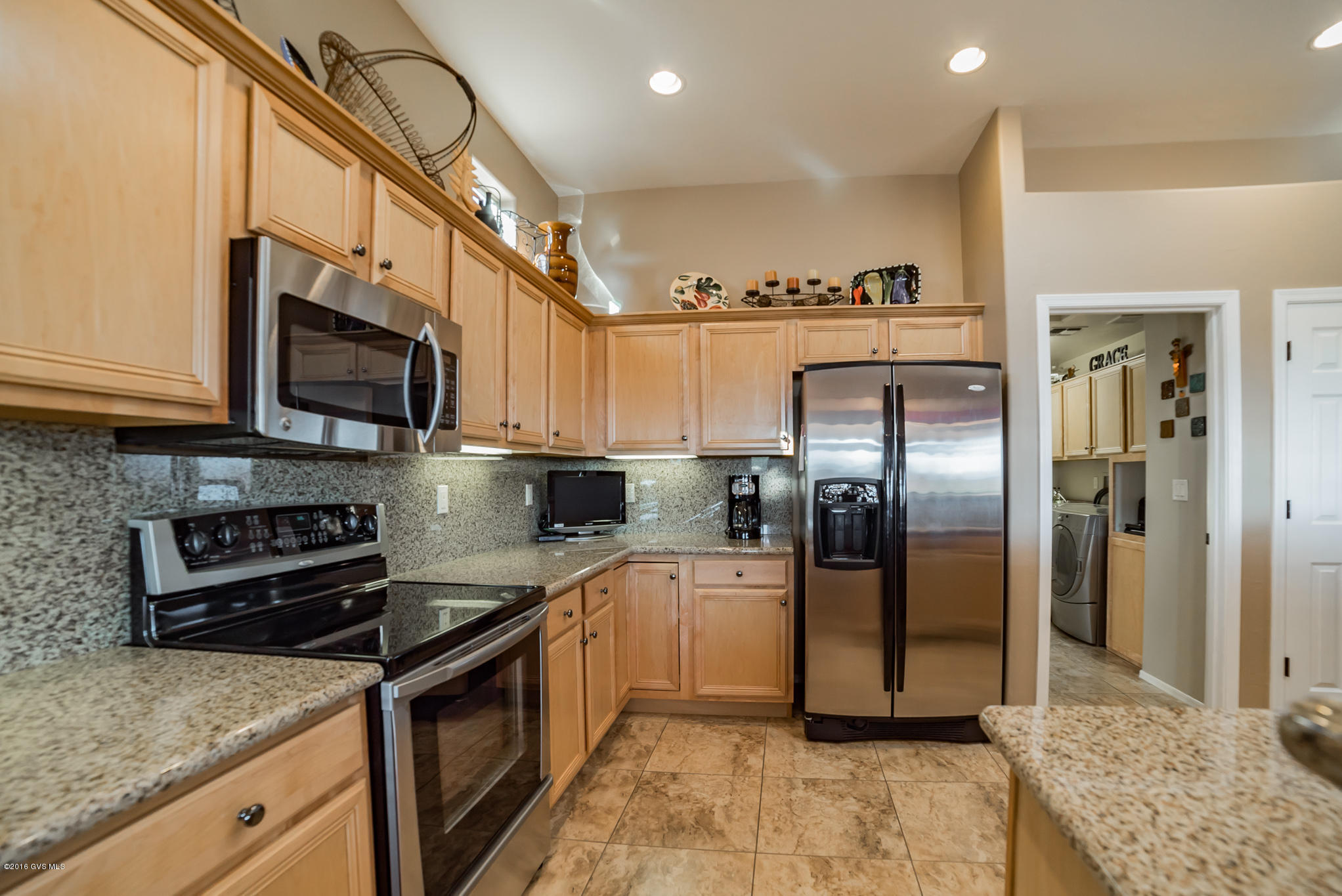 1107 W Calle Artistica