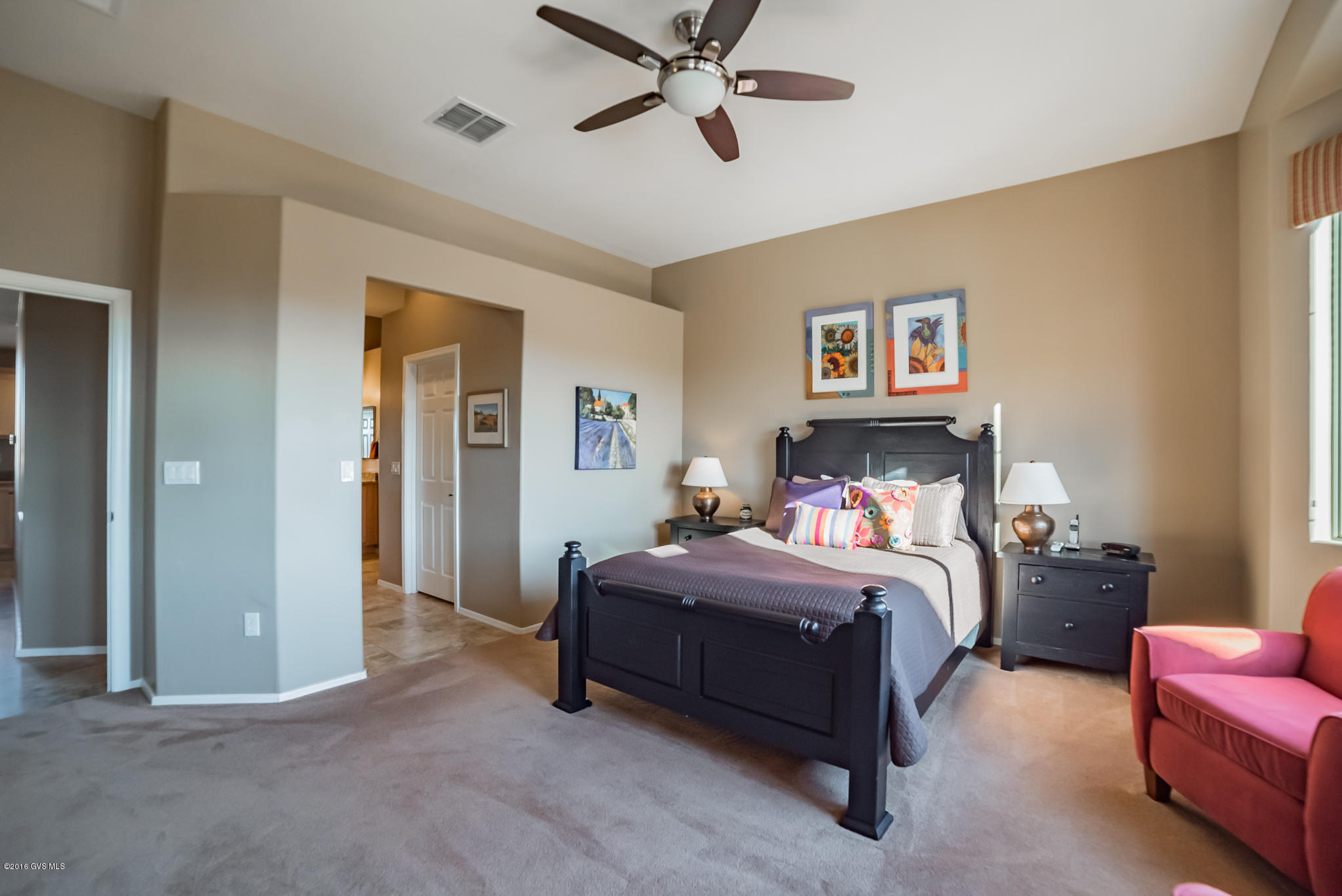 1107 W Calle Artistica