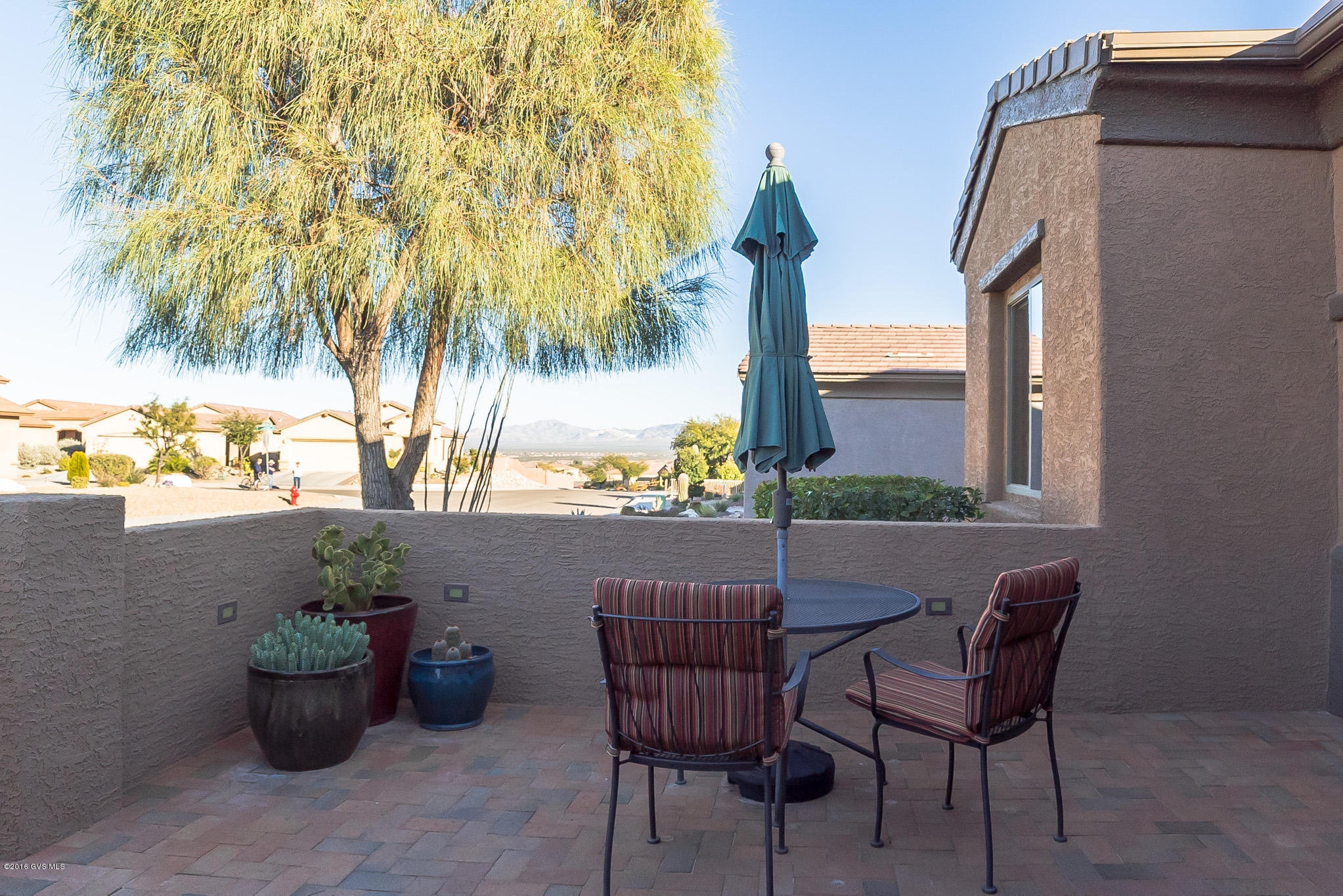 1107 W Calle Artistica