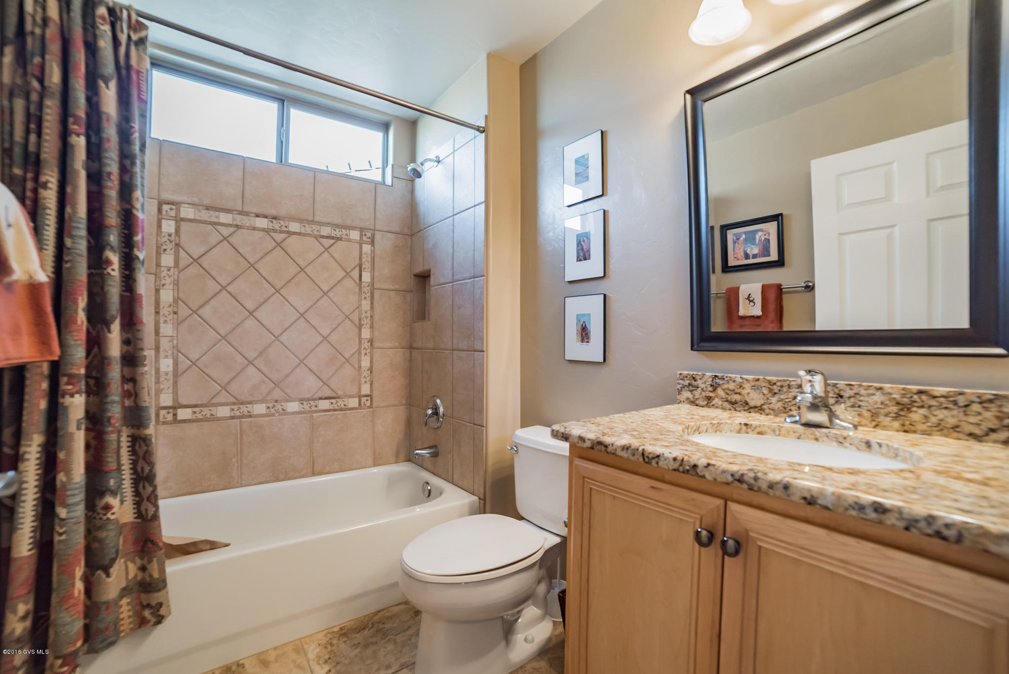 1107 W Calle Artistica