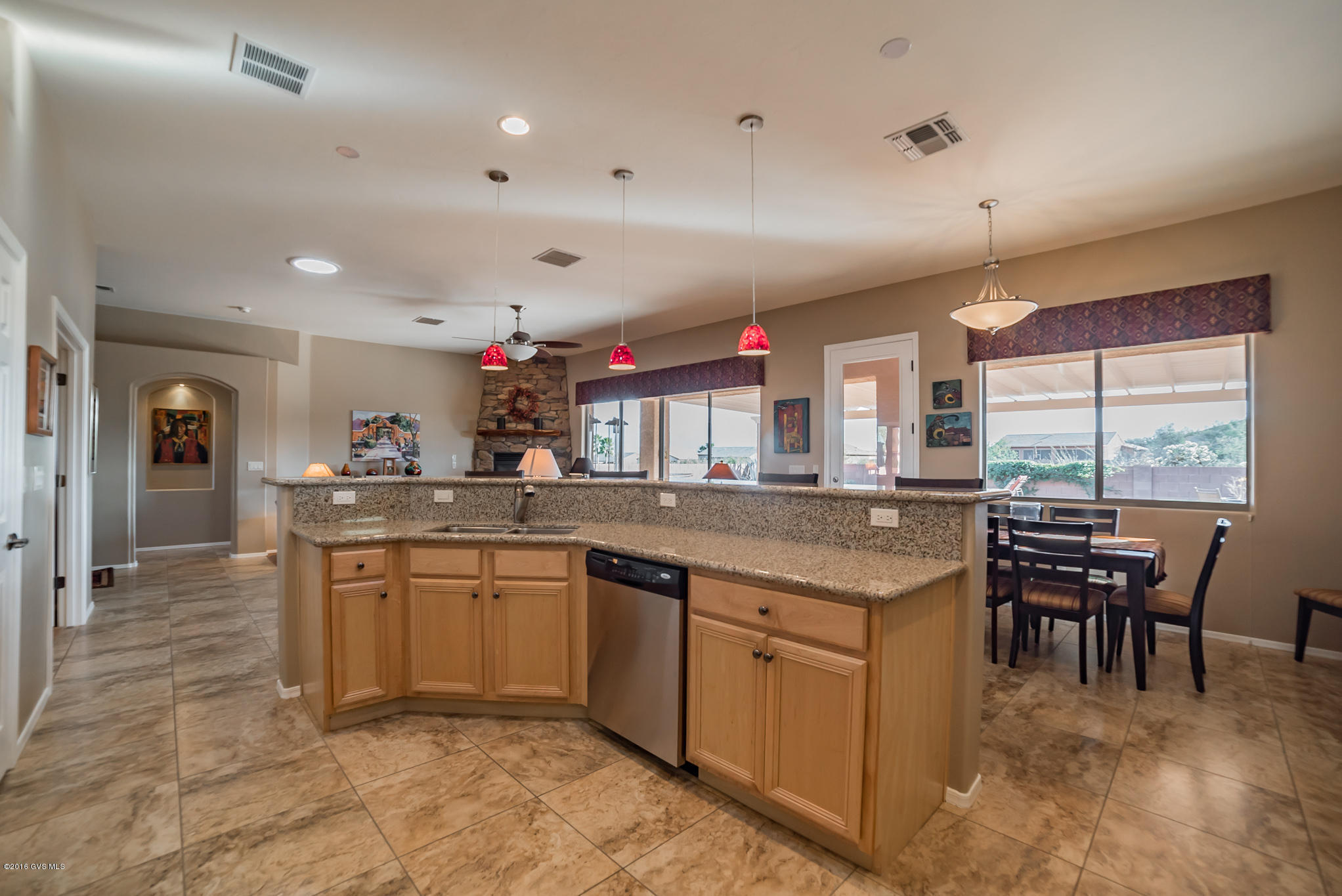 1107 W Calle Artistica