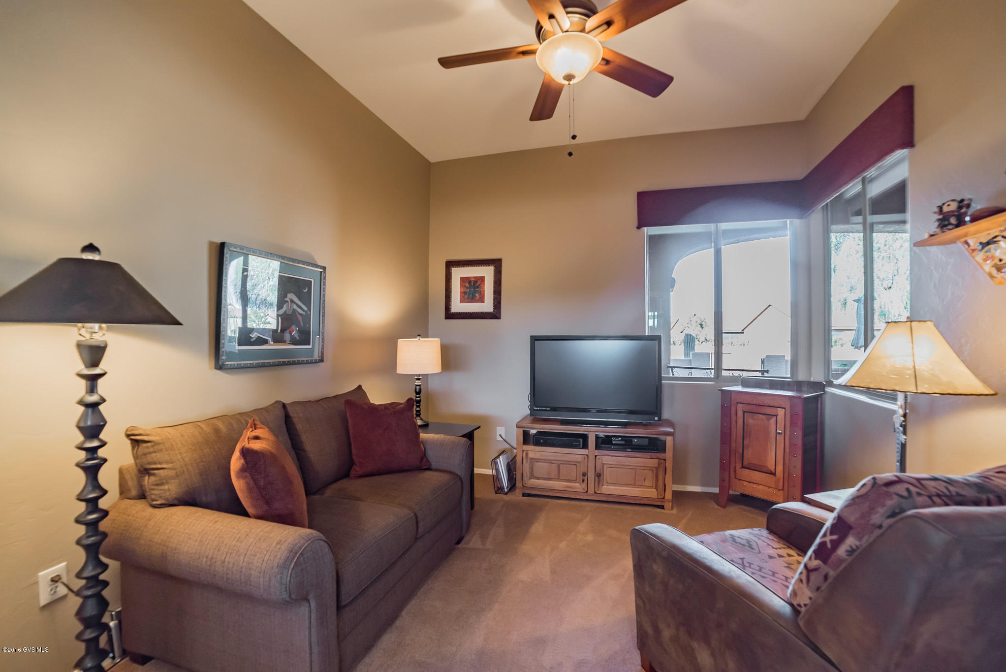 1107 W Calle Artistica