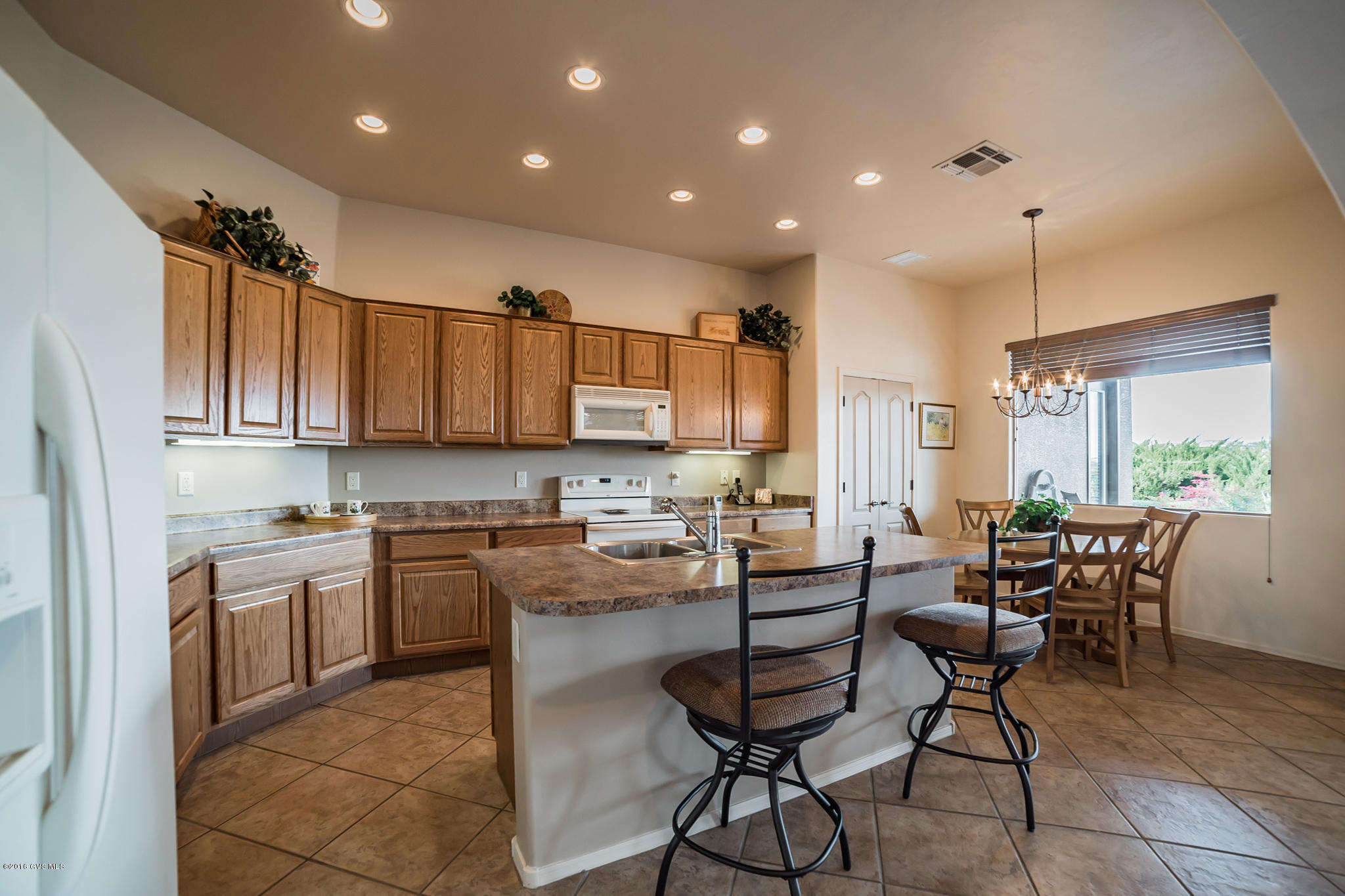 1878 W Acacia Bluffs Drive