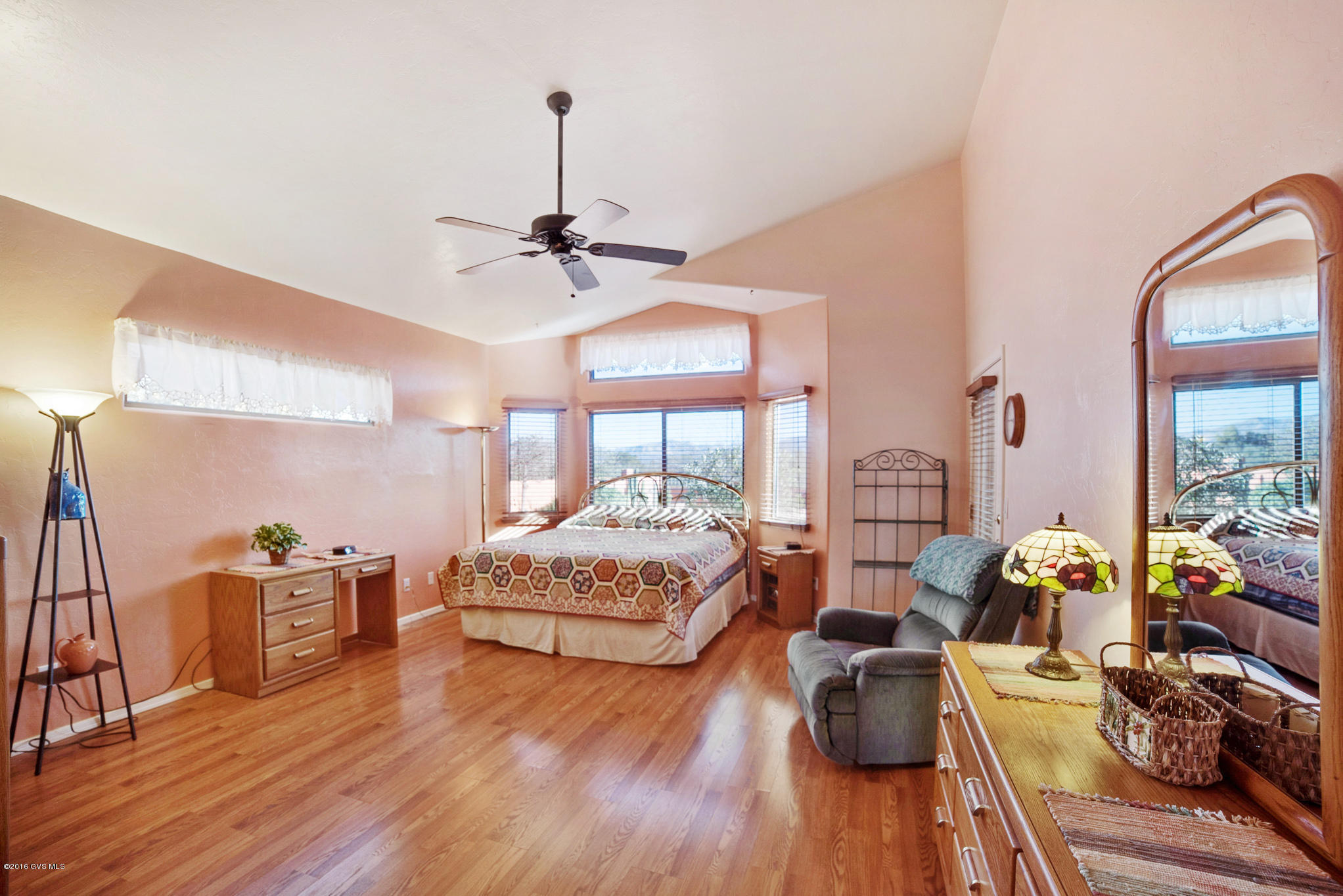 531 W Rio Flojo