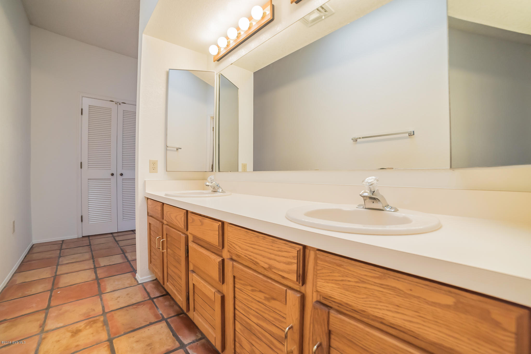 3343 S Calle Del Albano