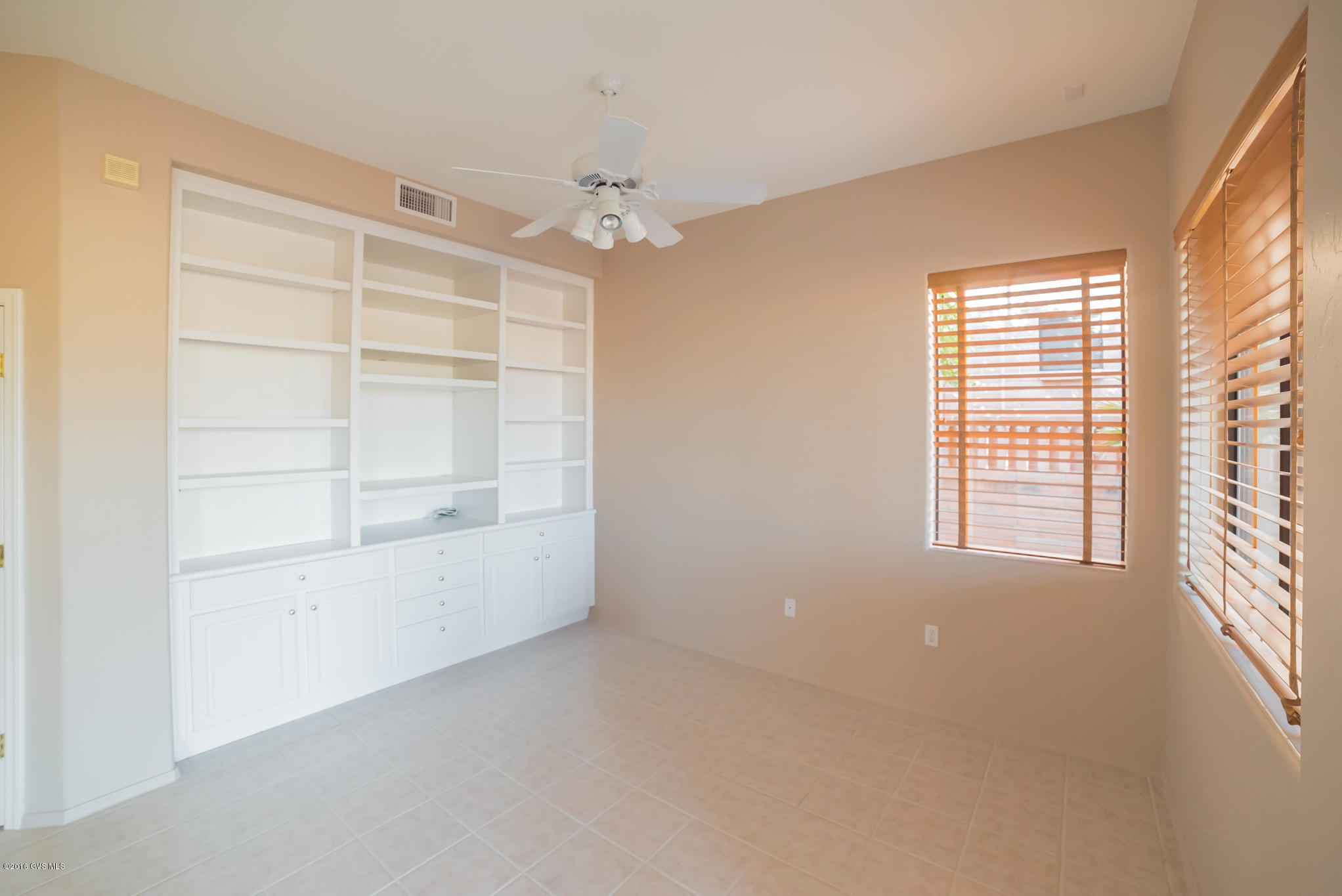 4937 S Meadow Ridge Drive