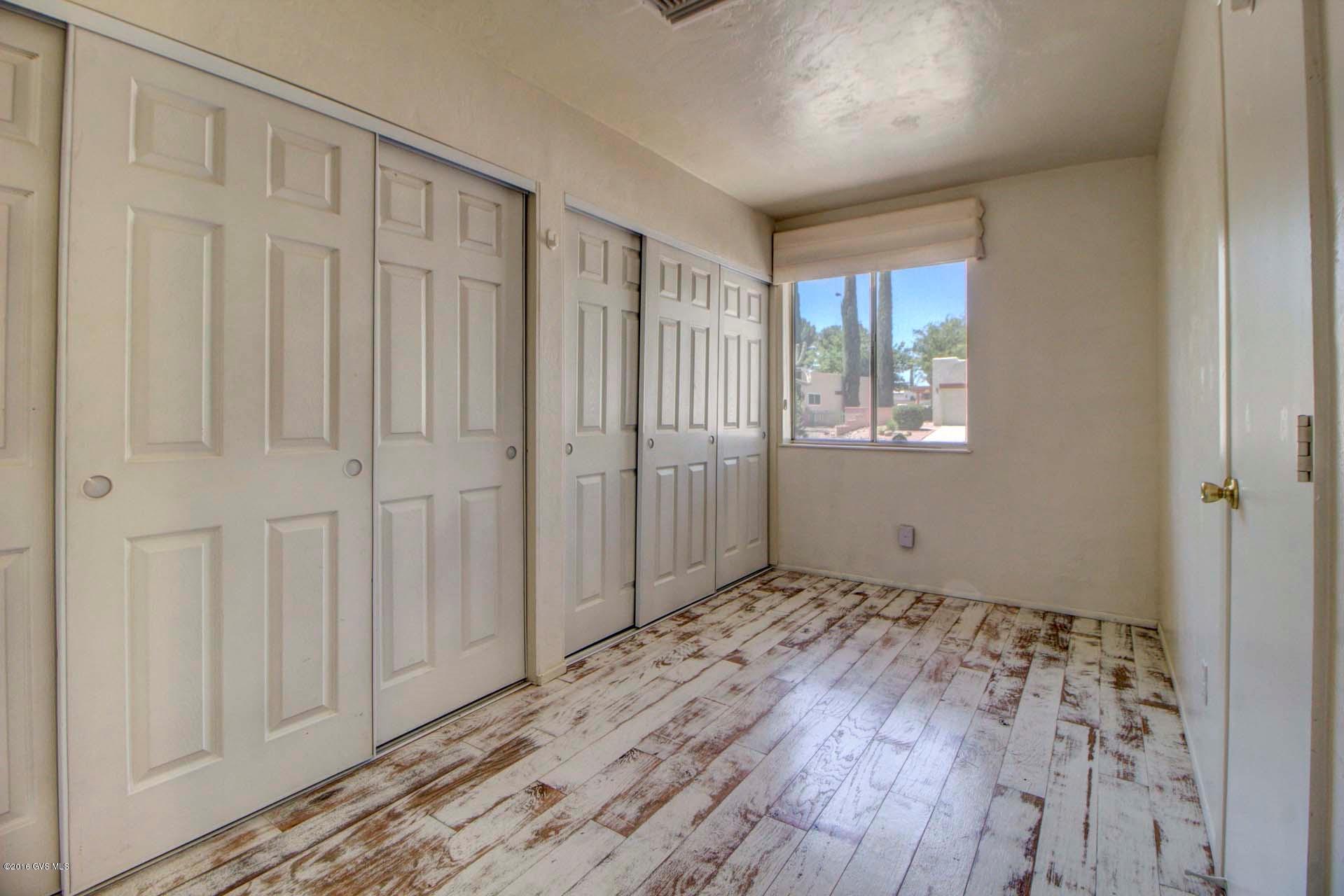 1232 N Paseo Del Cervato