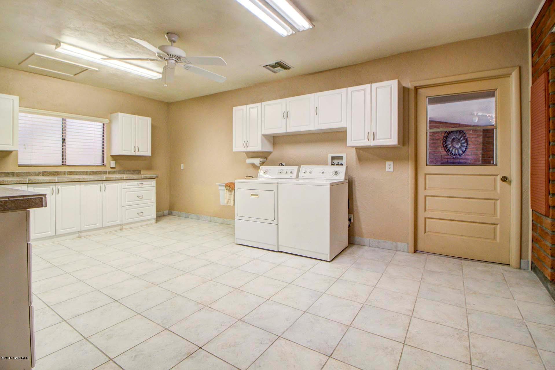 1232 N Paseo Del Cervato