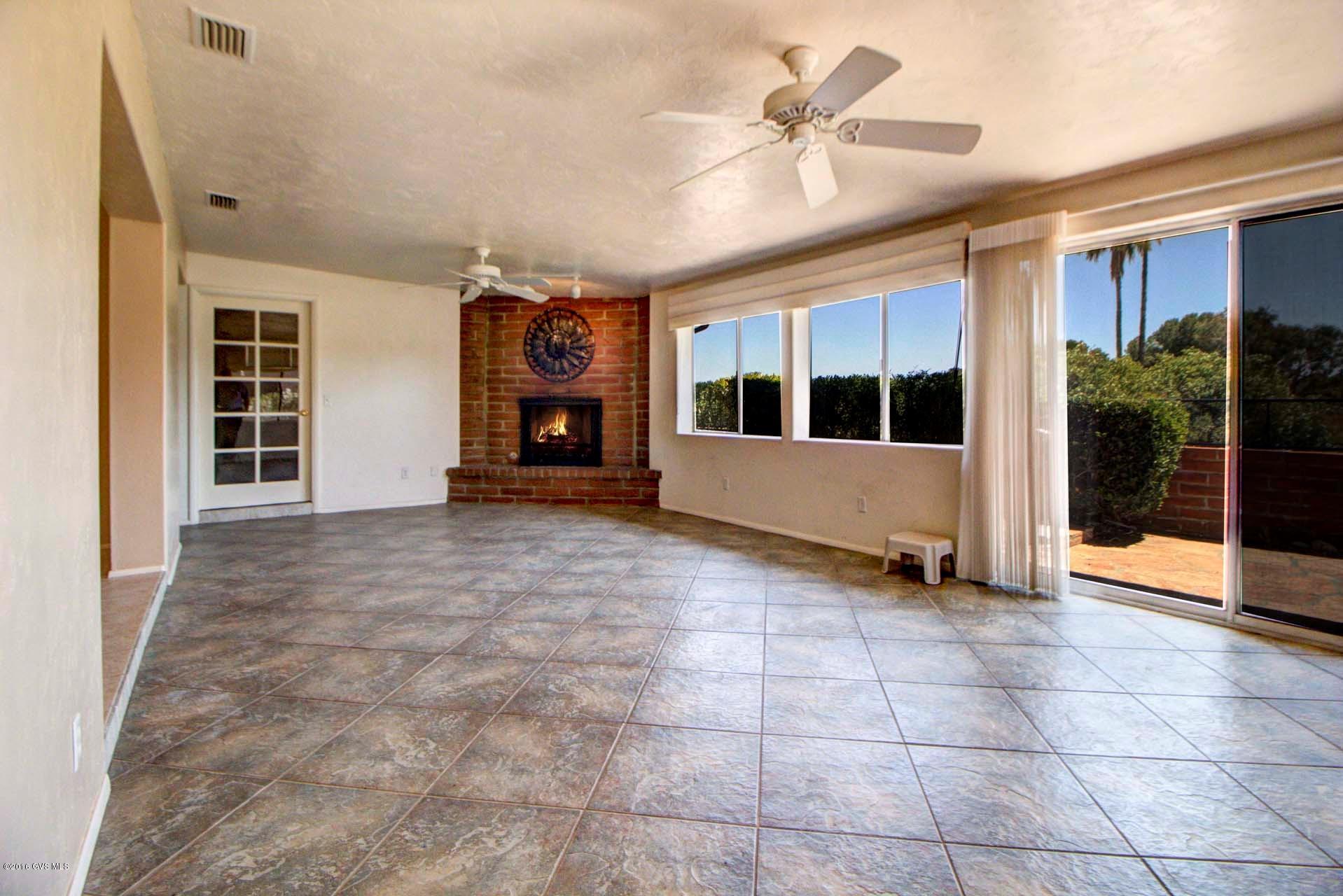 1232 N Paseo Del Cervato