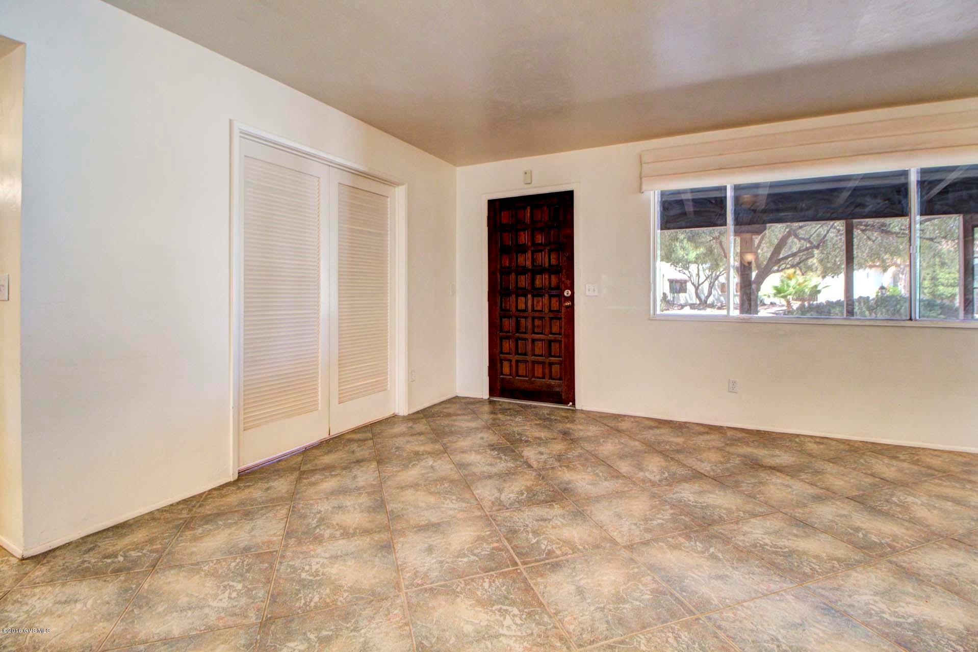 1232 N Paseo Del Cervato