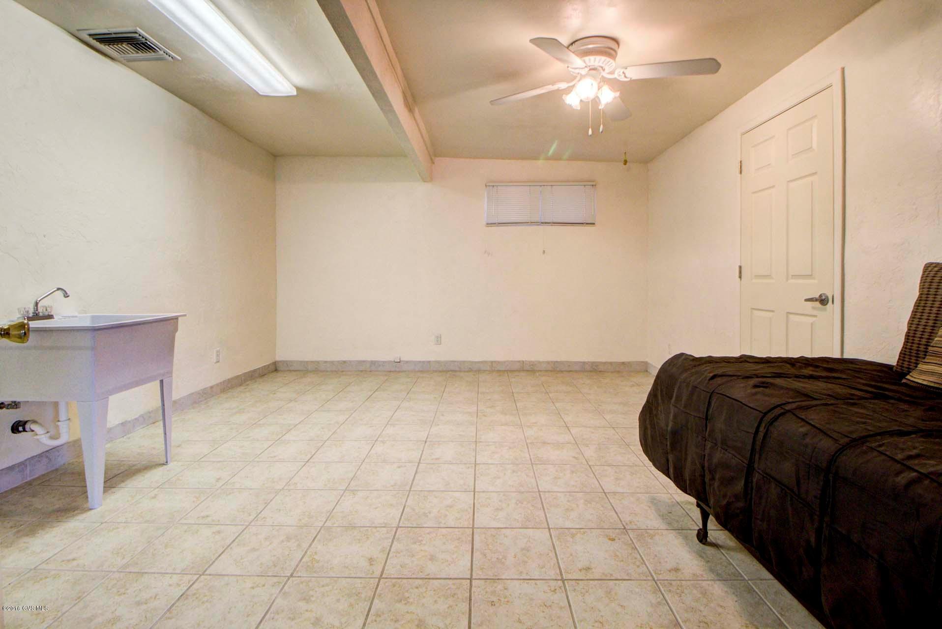 1232 N Paseo Del Cervato