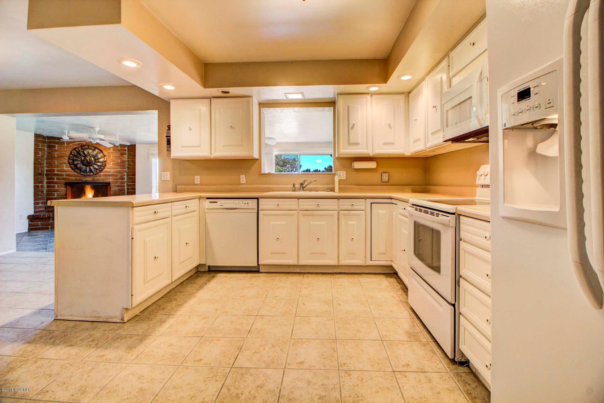 1232 N Paseo Del Cervato