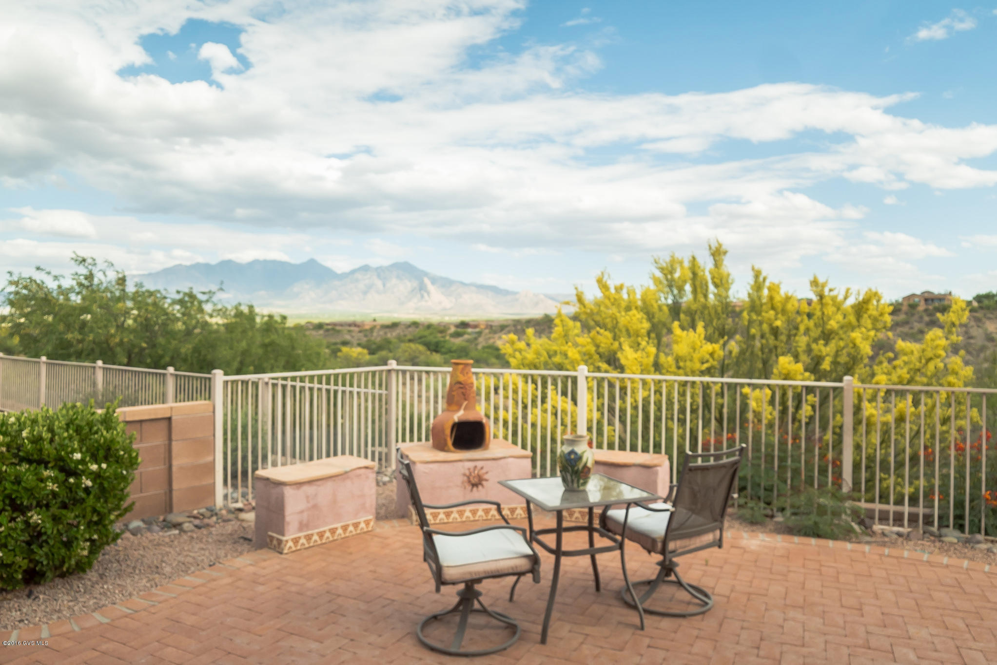 2277 W Calle Cacillo