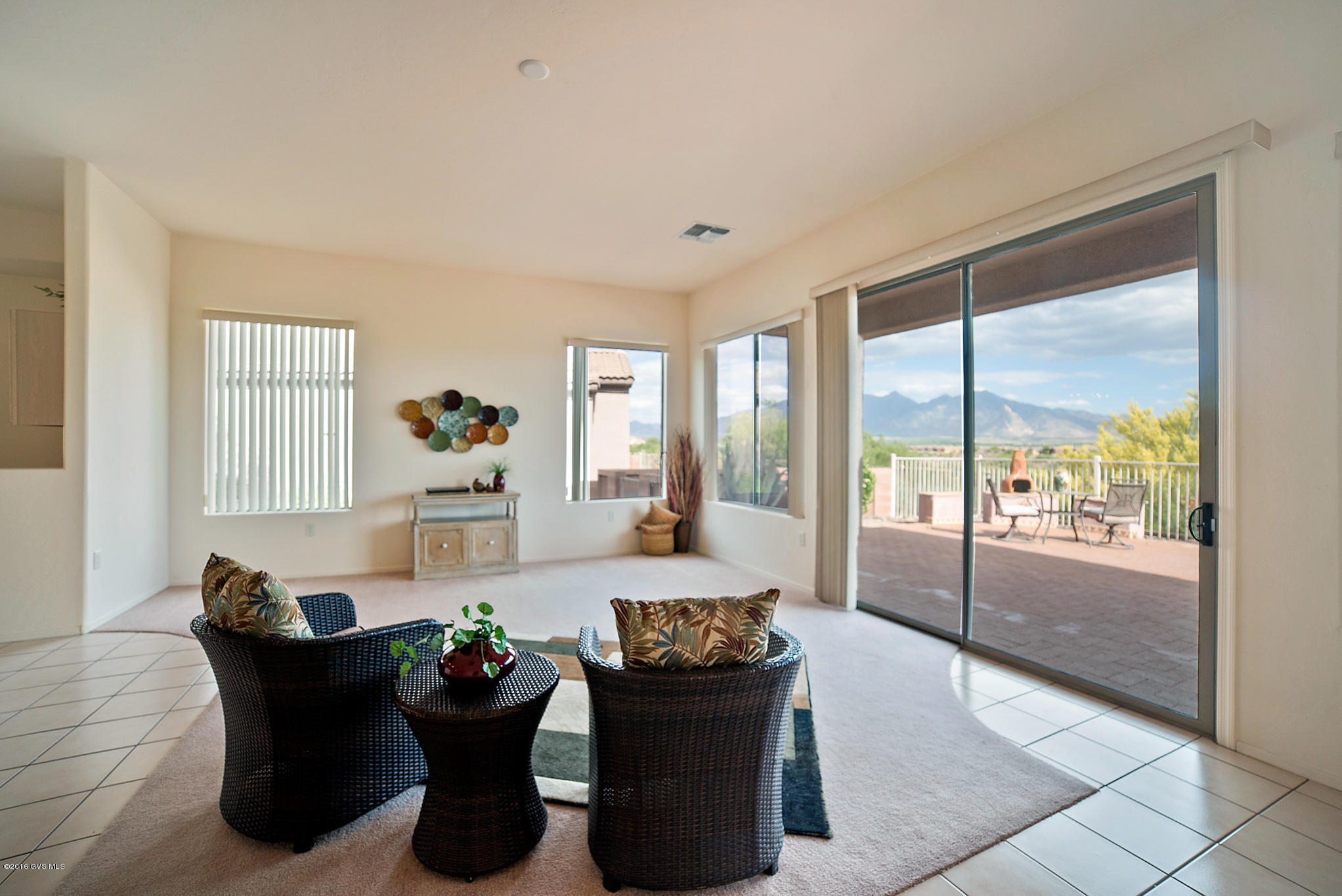 2277 W Calle Cacillo