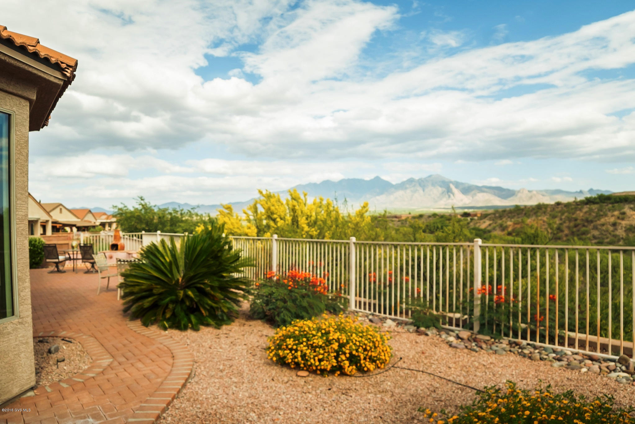 2277 W Calle Cacillo