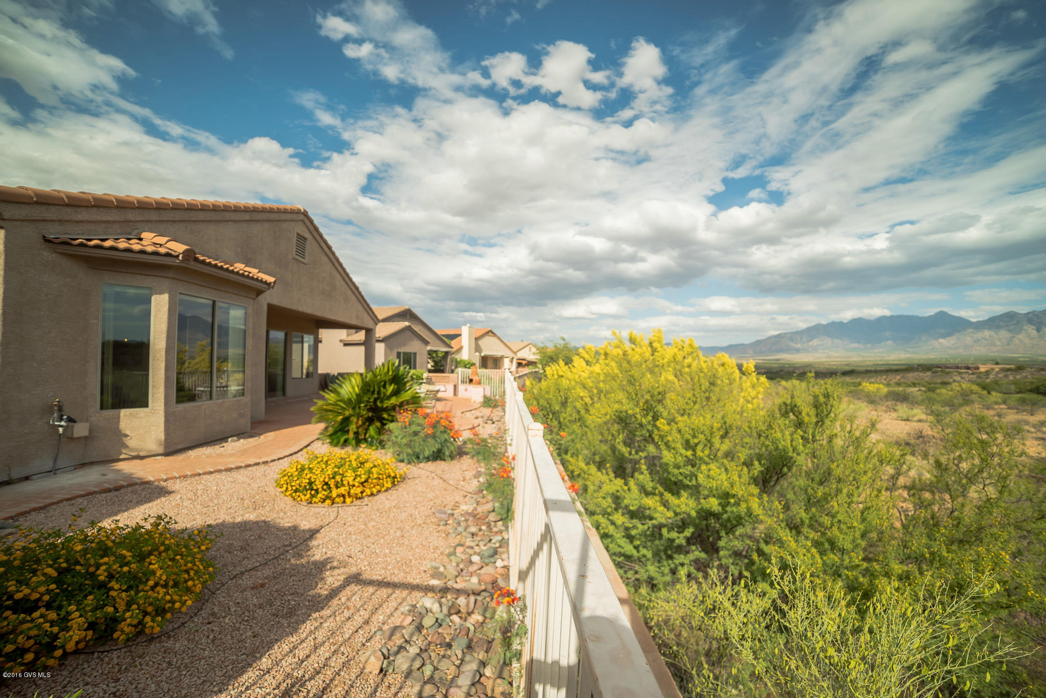 2277 W Calle Cacillo