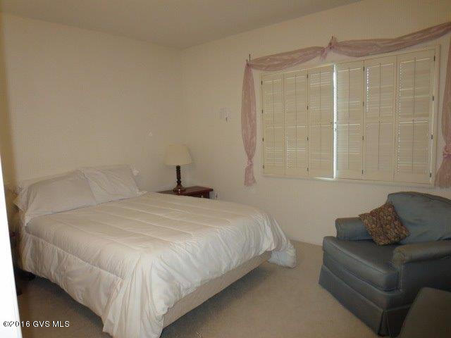 639 W Paseo Del Prado