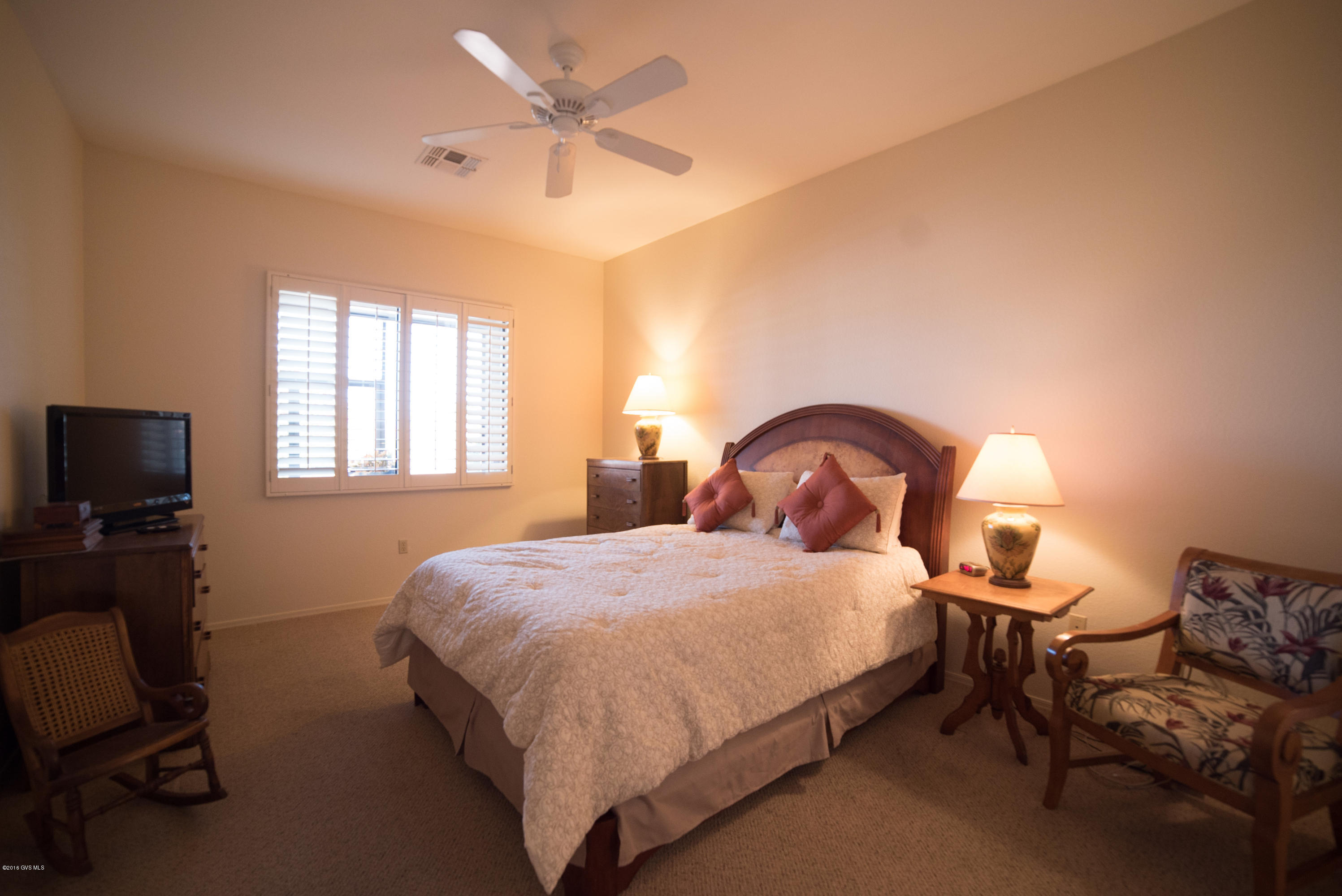 318 N Via Del Clavelito