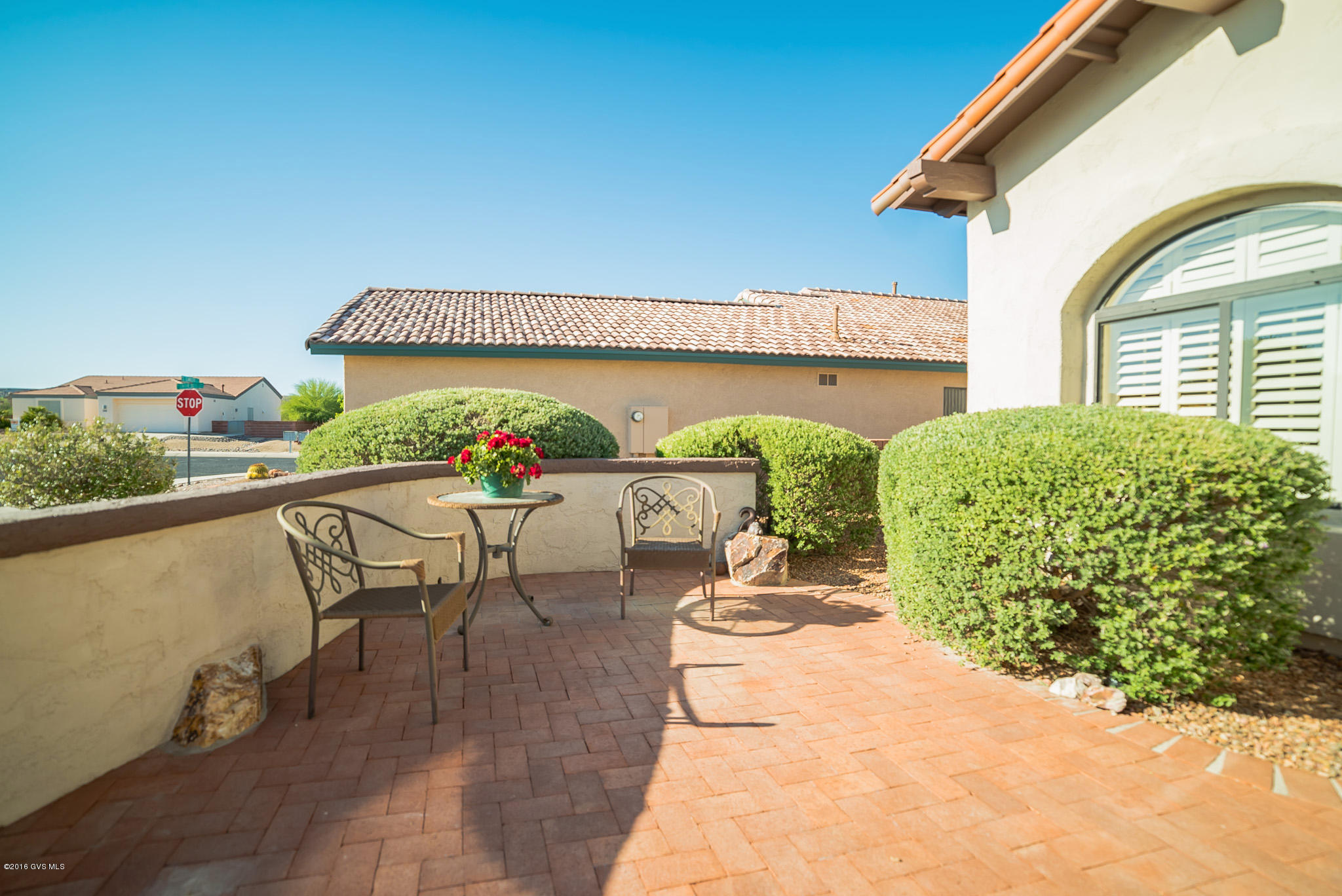 318 N Via Del Clavelito