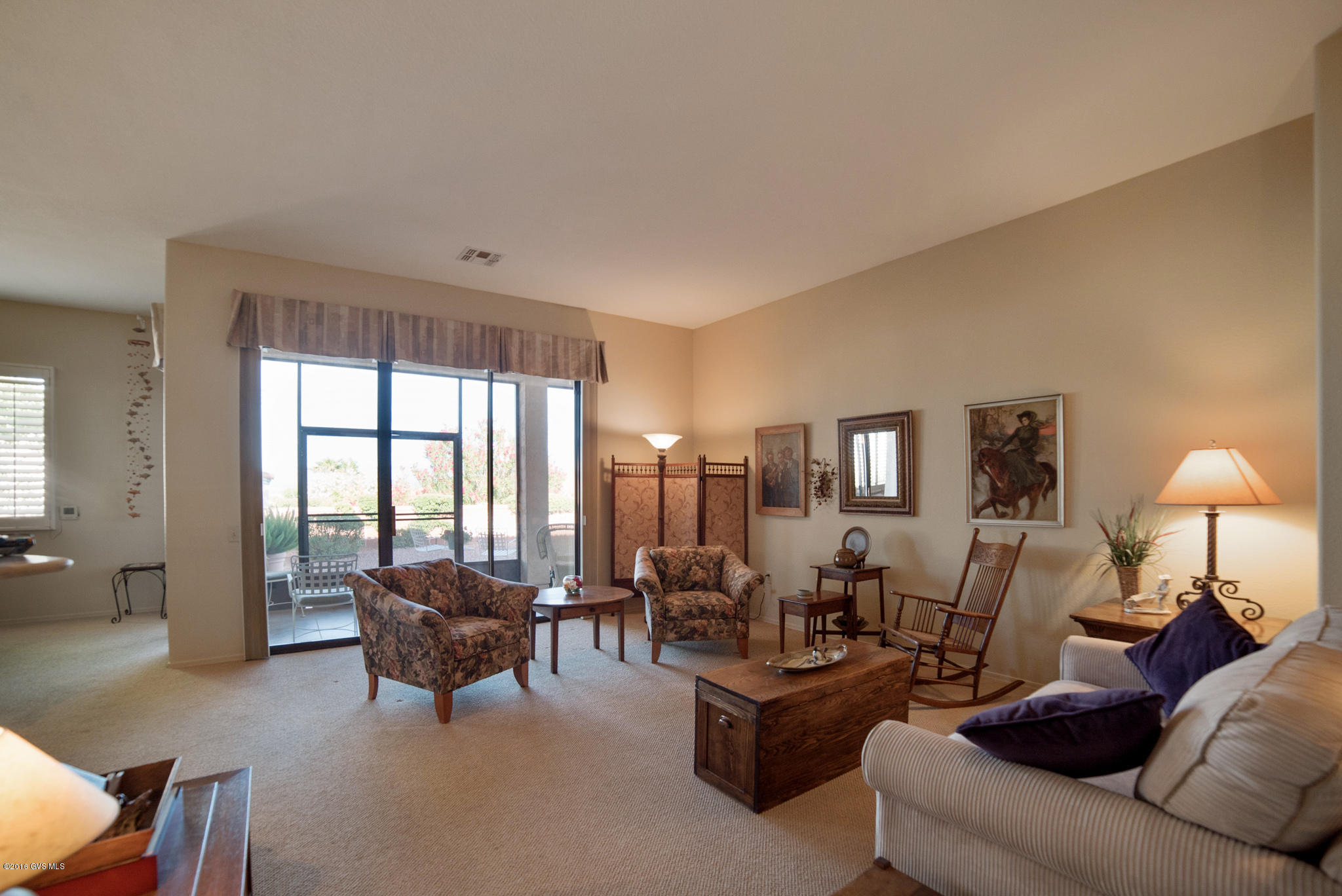 318 N Via Del Clavelito