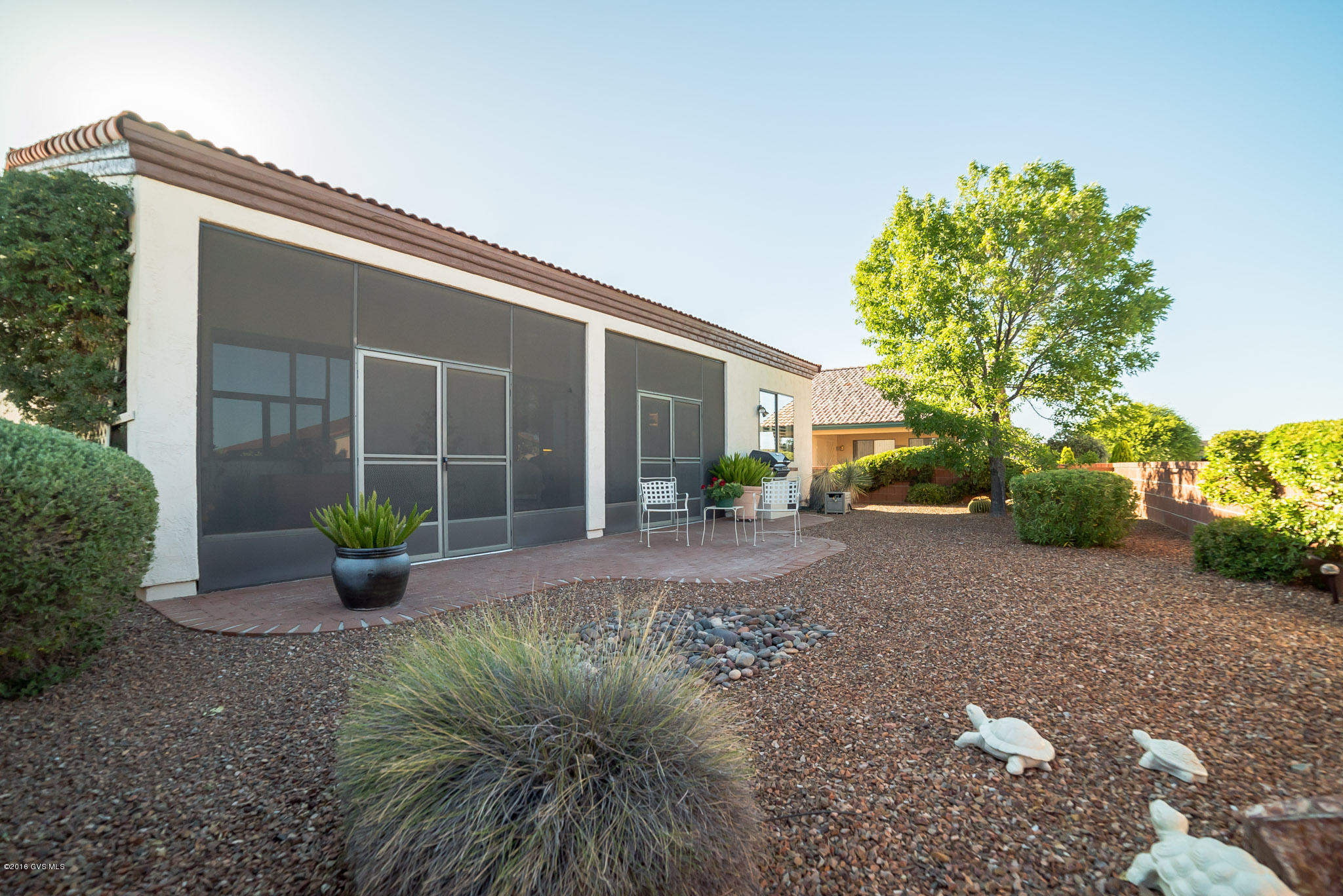 318 N Via Del Clavelito