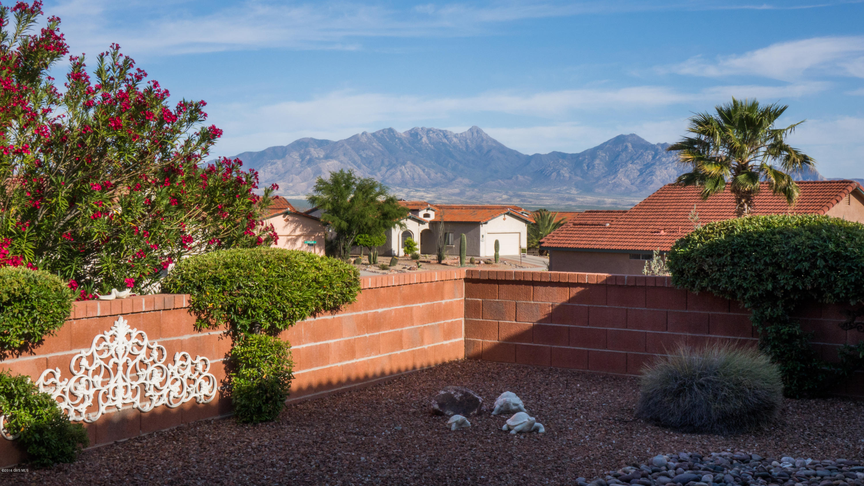 318 N Via Del Clavelito