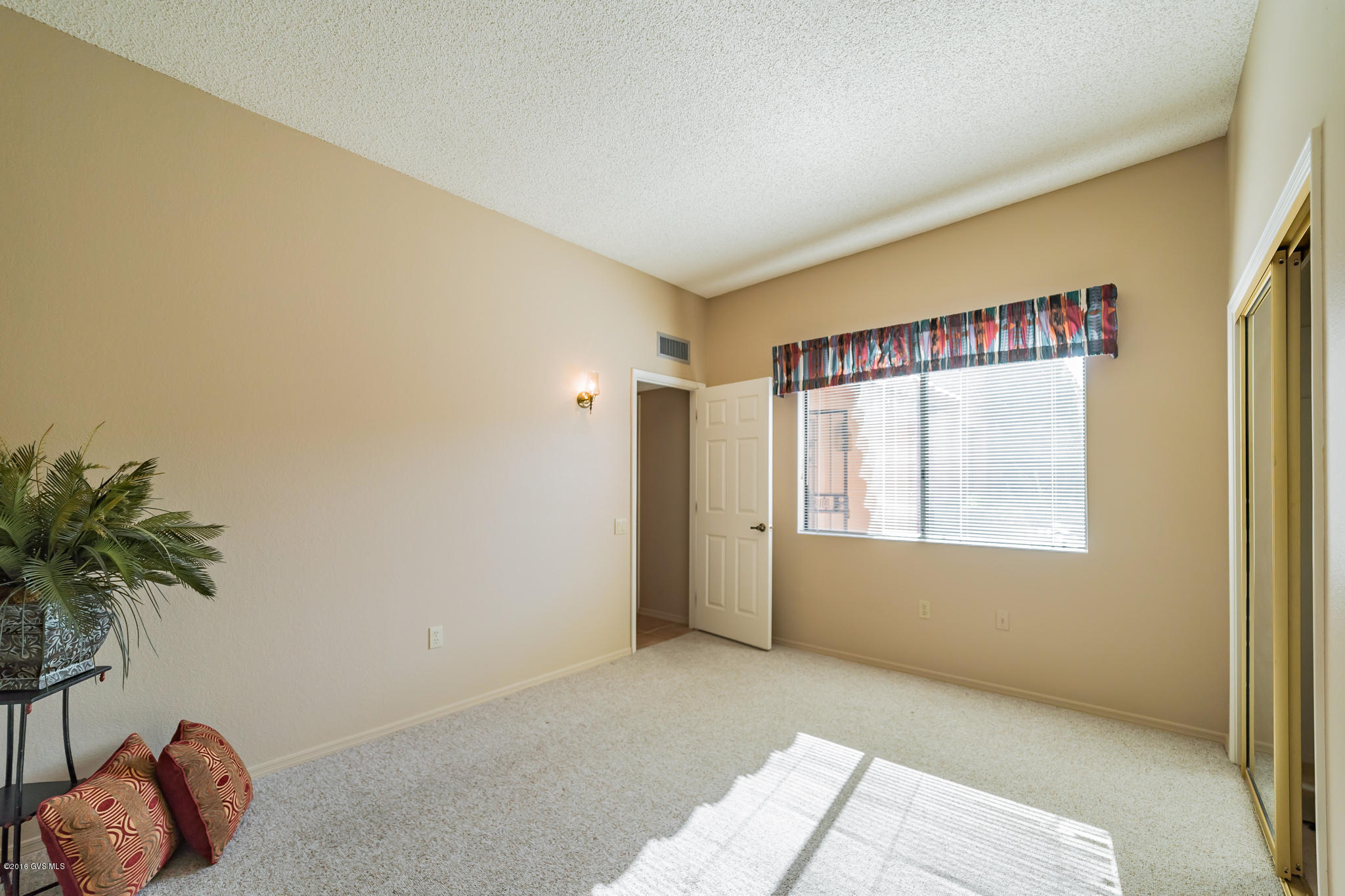 1889 W Camino Del Huarache