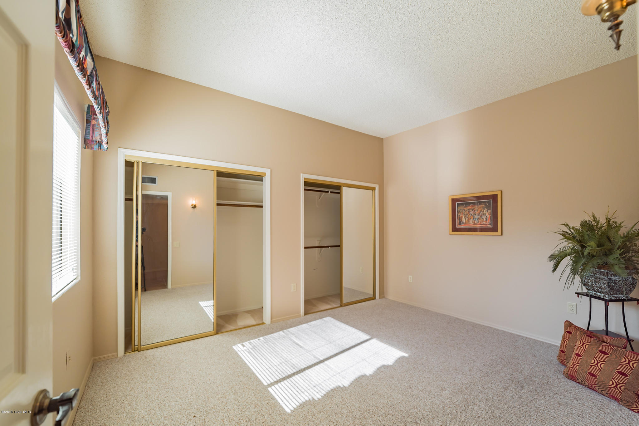 1889 W Camino Del Huarache