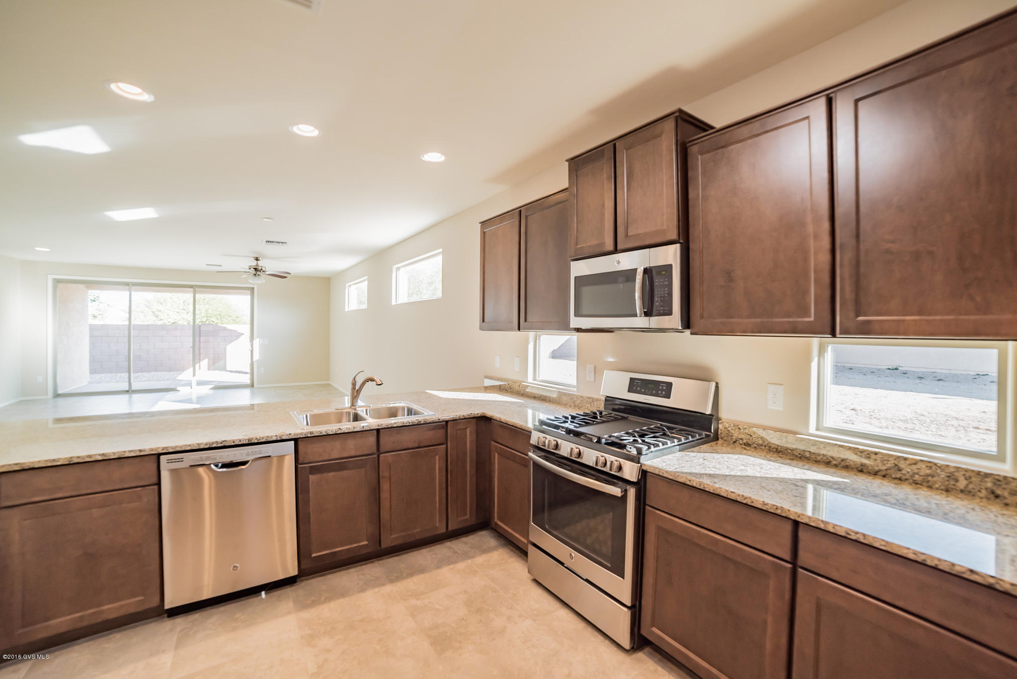 2981 S Royal Aberdeen Loop