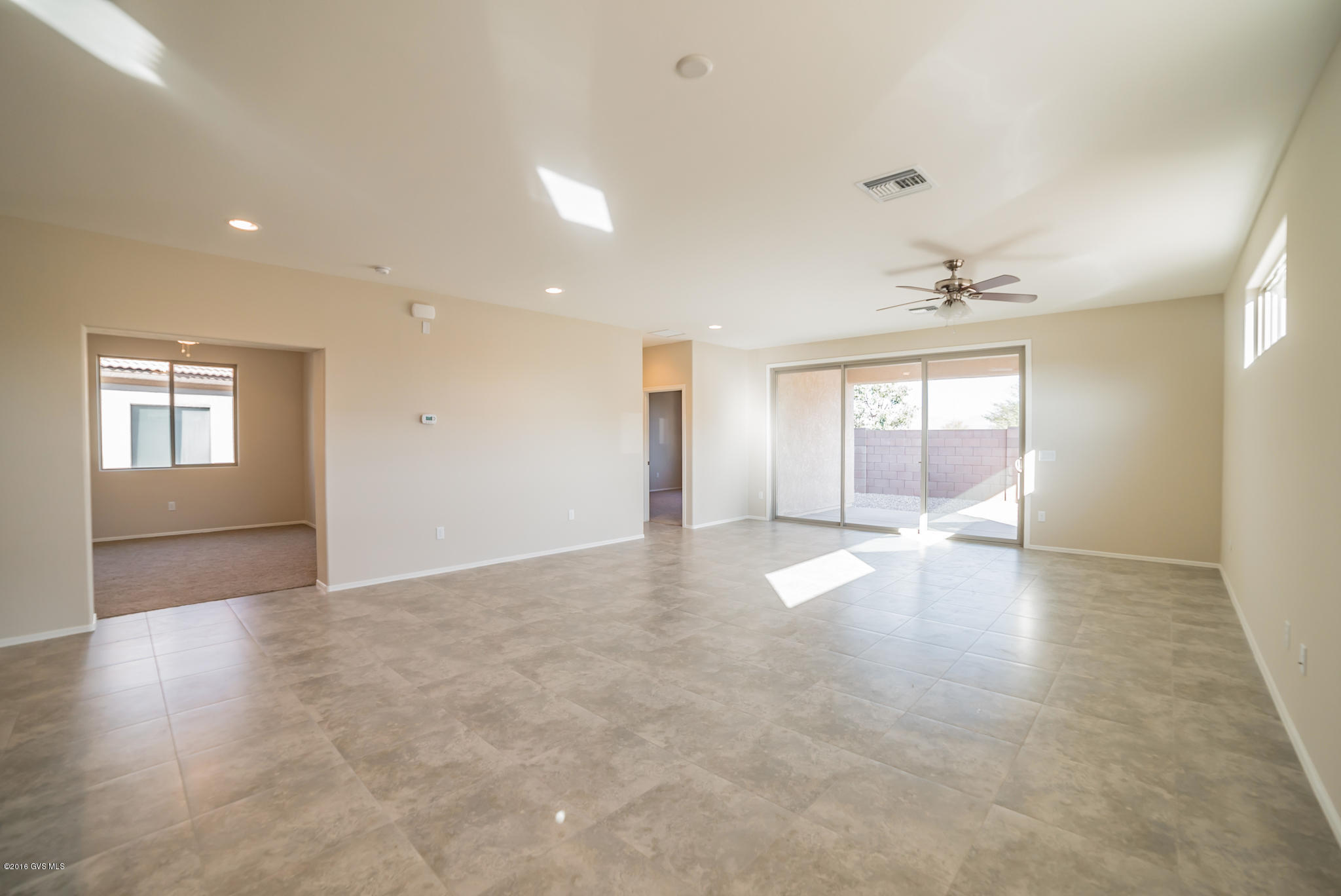 2981 S Royal Aberdeen Loop