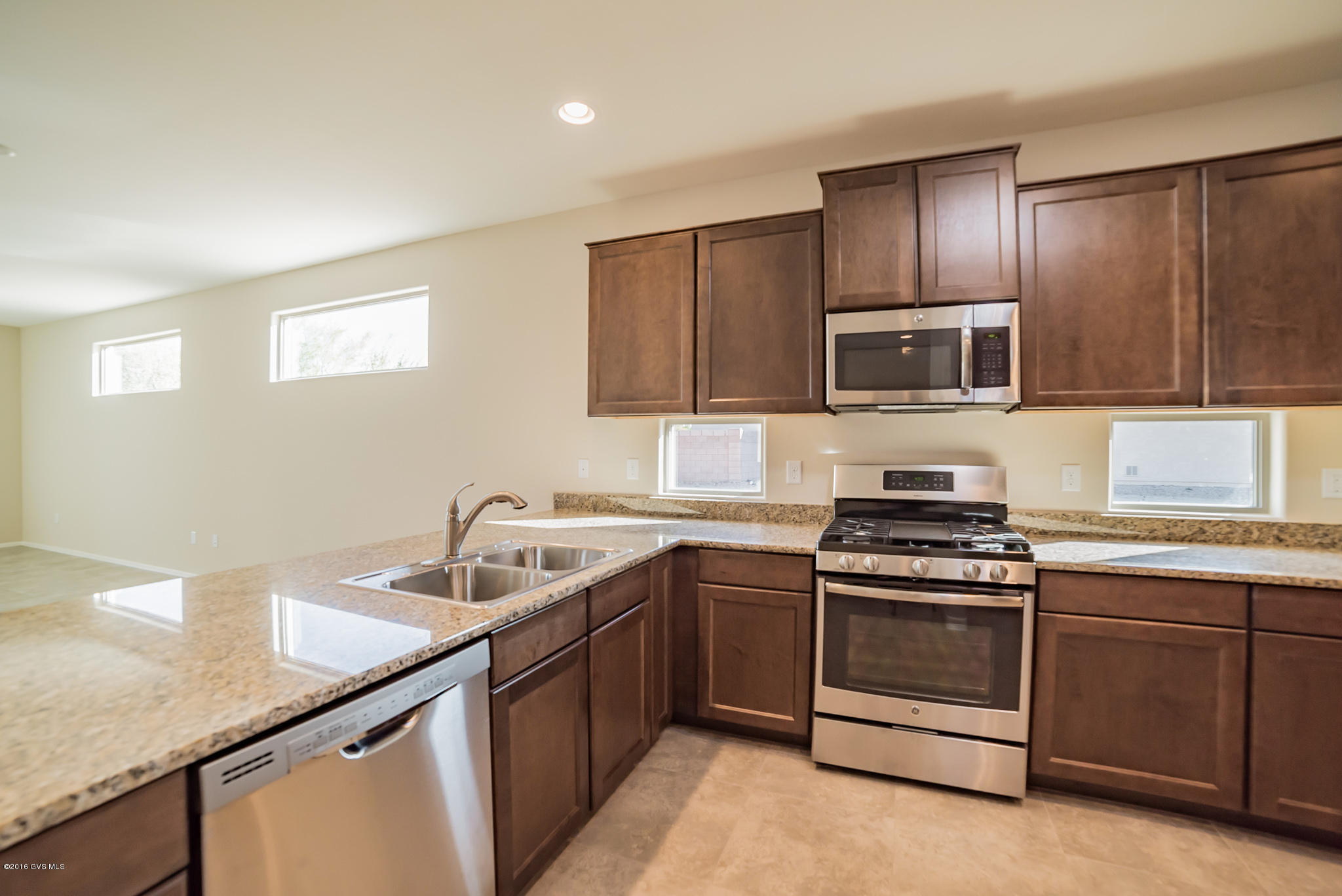 2981 S Royal Aberdeen Loop