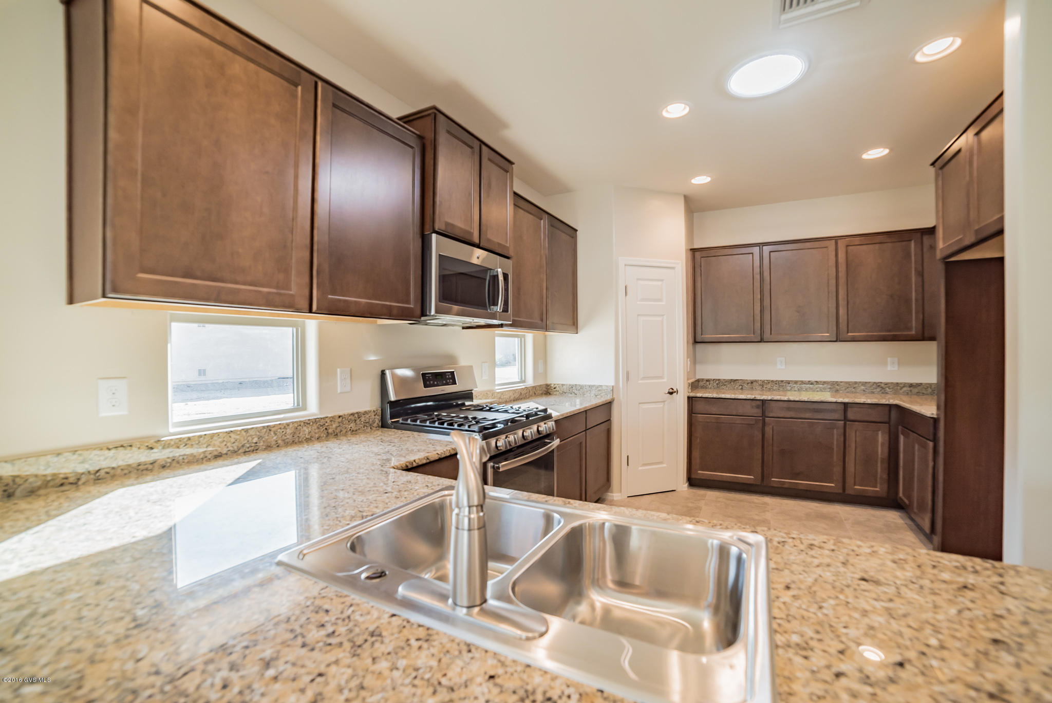 2981 S Royal Aberdeen Loop