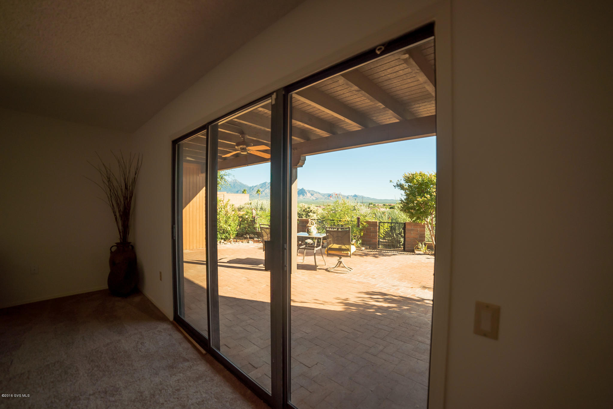 1445 W Camino Del Pato