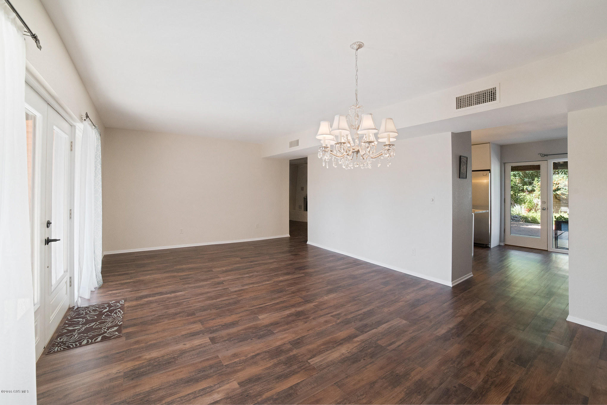 230 W Paseo Del Chino