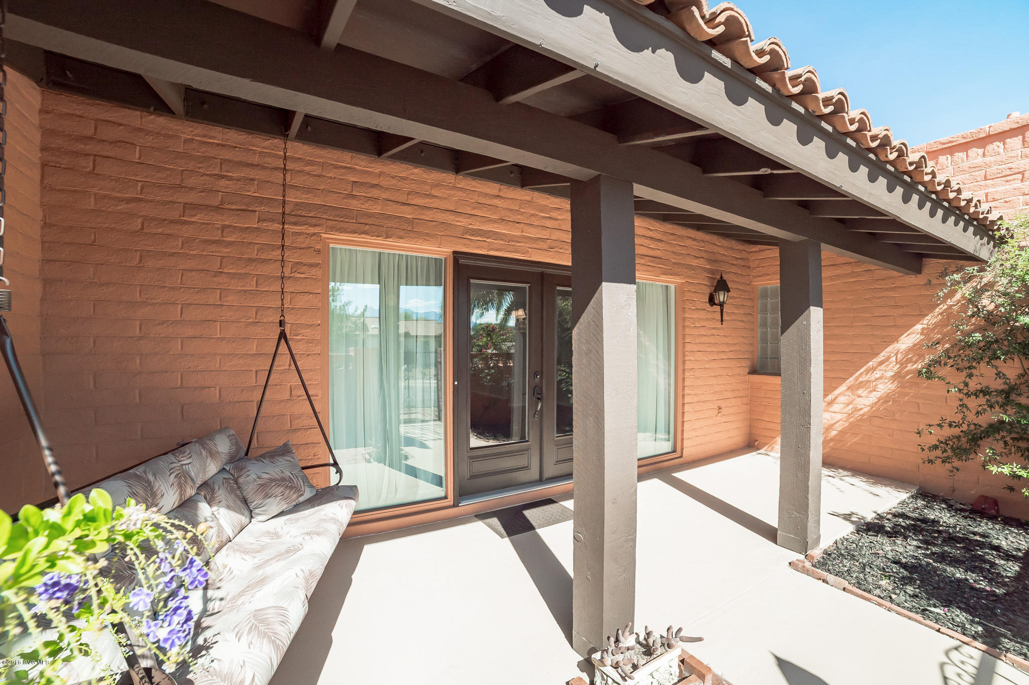 230 W Paseo Del Chino